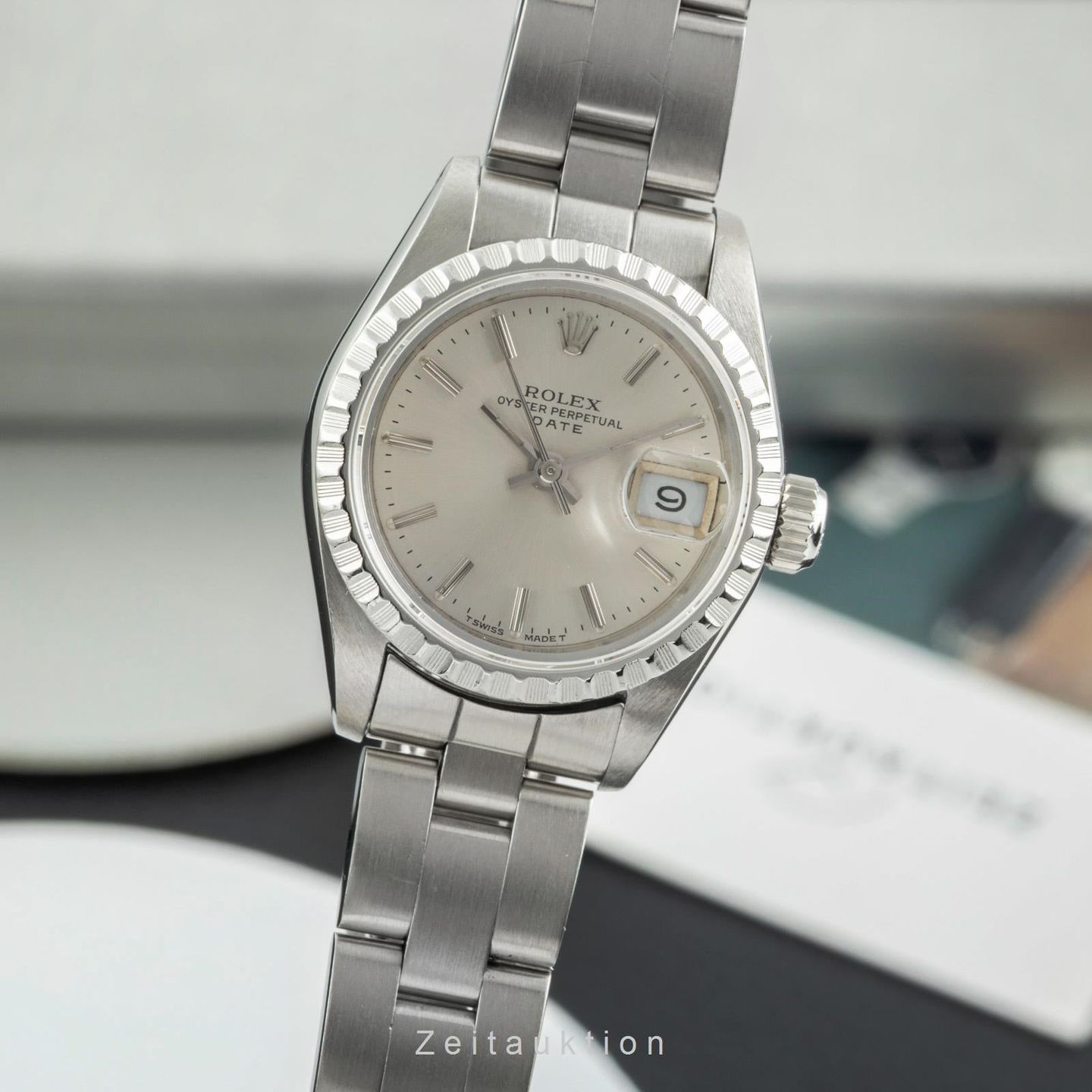 Rolex Oyster Perpetual Lady Date 69240 (1991) - Silver dial 26 mm Steel case (1/8)