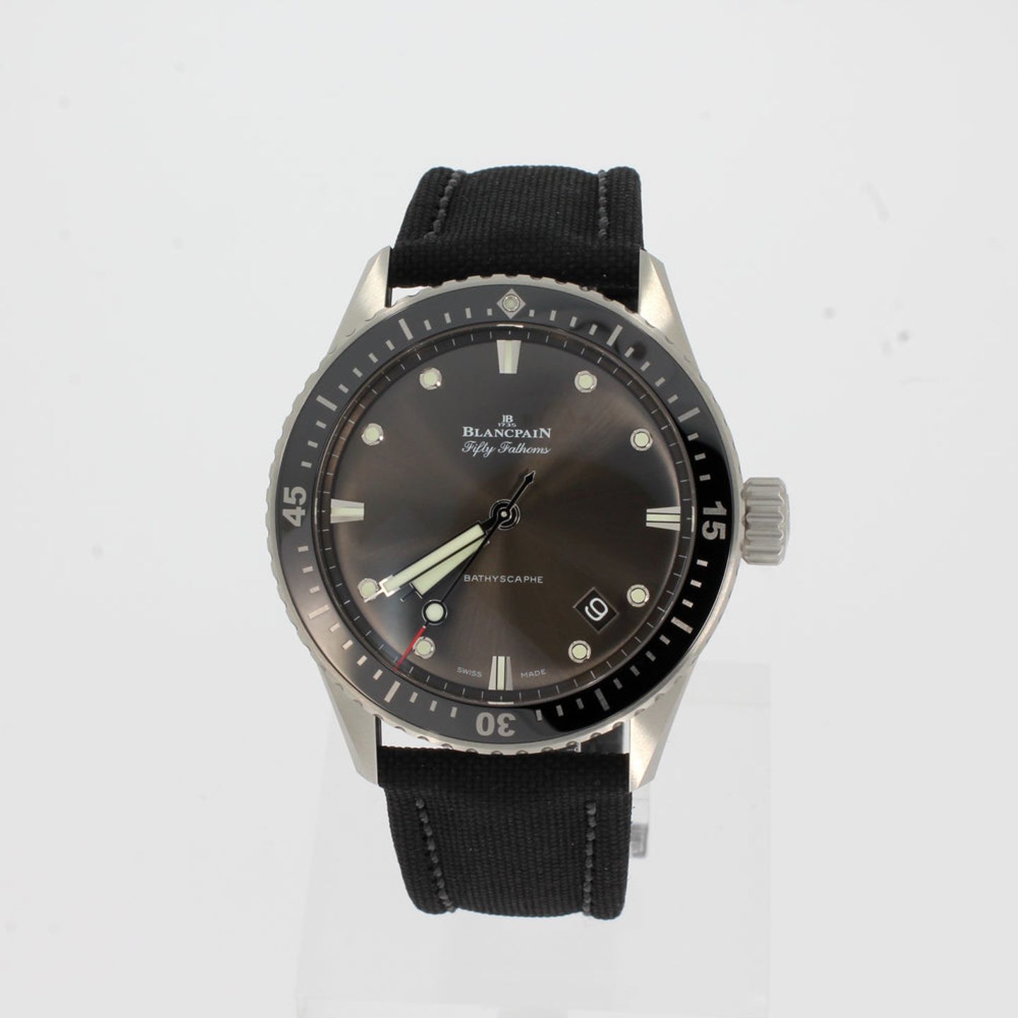 Blancpain Fifty Fathoms Bathyscaphe 5000-1110-b52a (2024) - Grijs wijzerplaat 43mm Staal (1/4)