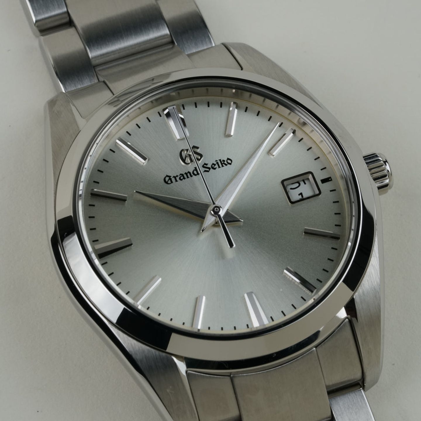 Grand Seiko Heritage Collection SBGX263 (2025) - Silver dial 38 mm Steel case (3/8)