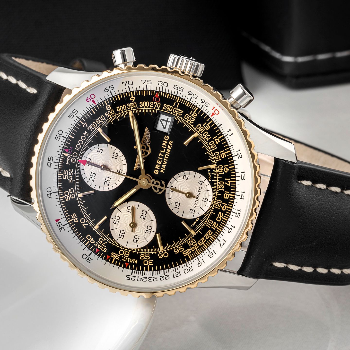 Breitling Old Navitimer D13022 (1995) - Steel case (1/8)