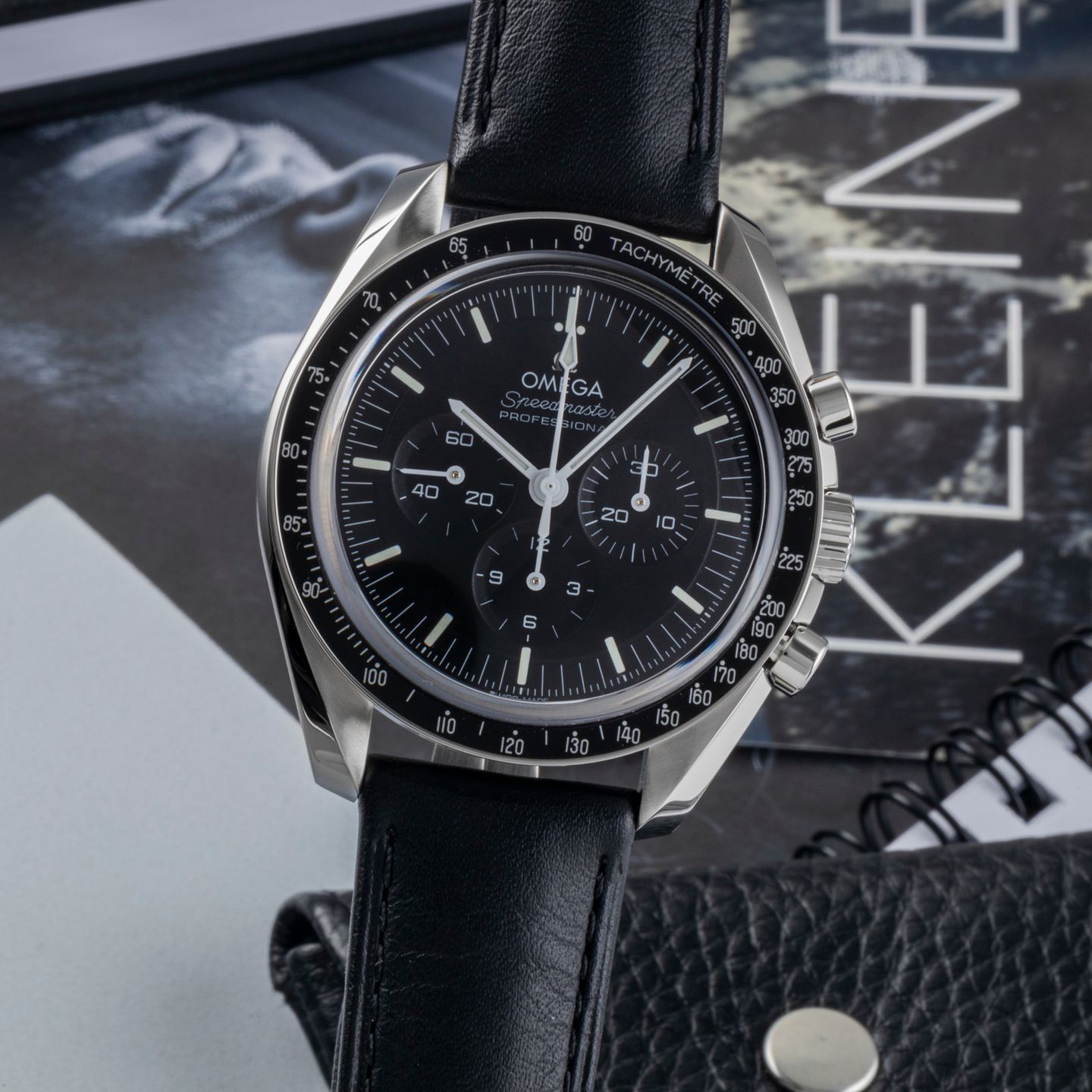 Omega Speedmaster Professional Moonwatch 310.32.42.50.01.002 (Unknown (random serial)) - Black dial 42 mm Steel case (3/8)