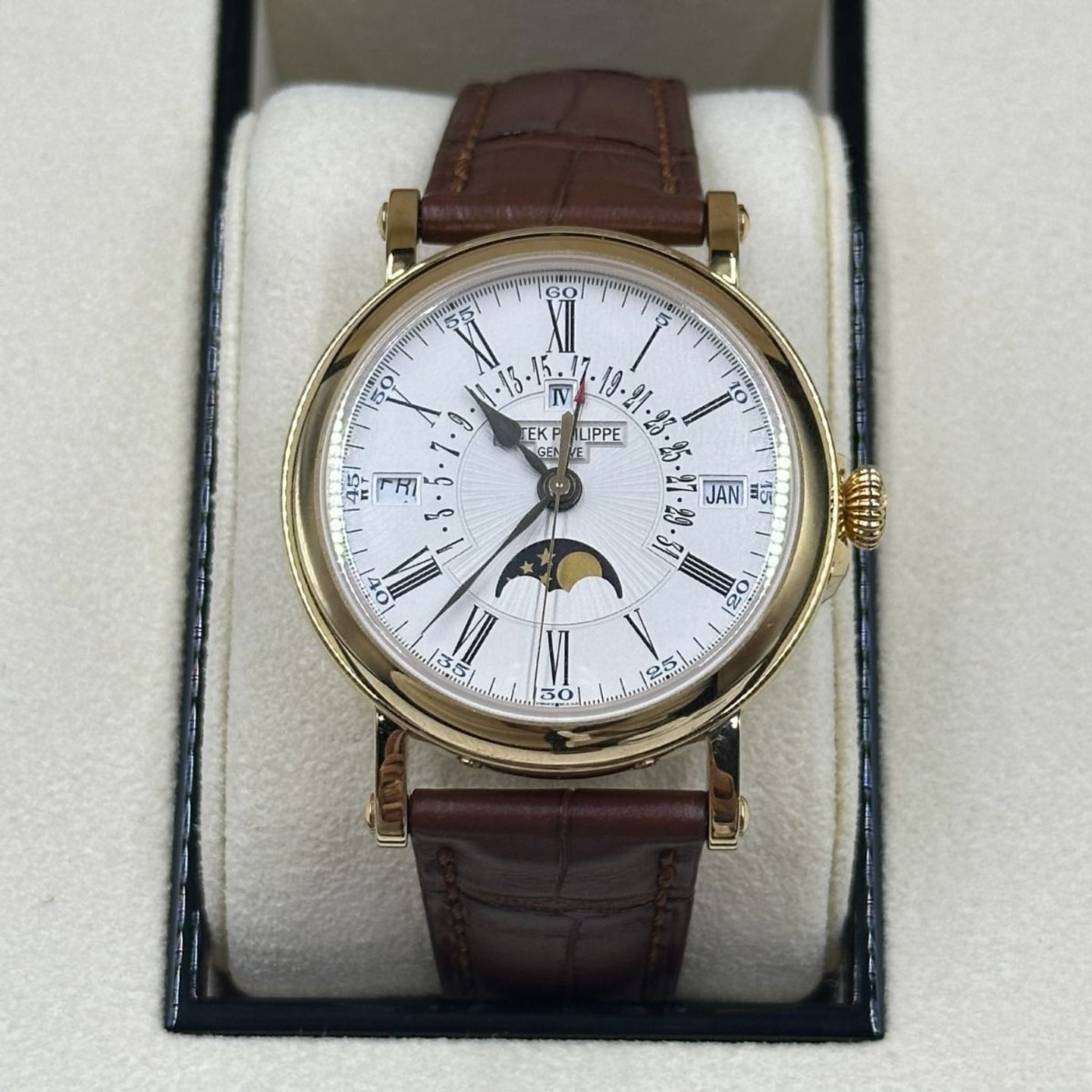 Patek Philippe Perpetual Calendar 5159J-001 (2020) - Wit wijzerplaat 38mm Geelgoud (4/8)