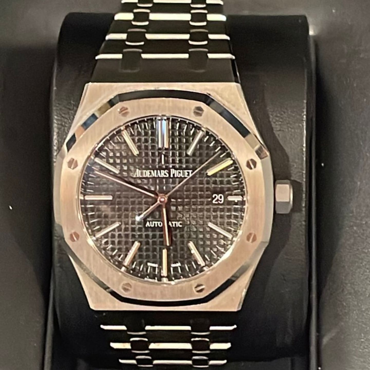 Audemars Piguet Royal Oak Selfwinding 15400ST.OO.1220ST.01 - (1/6)