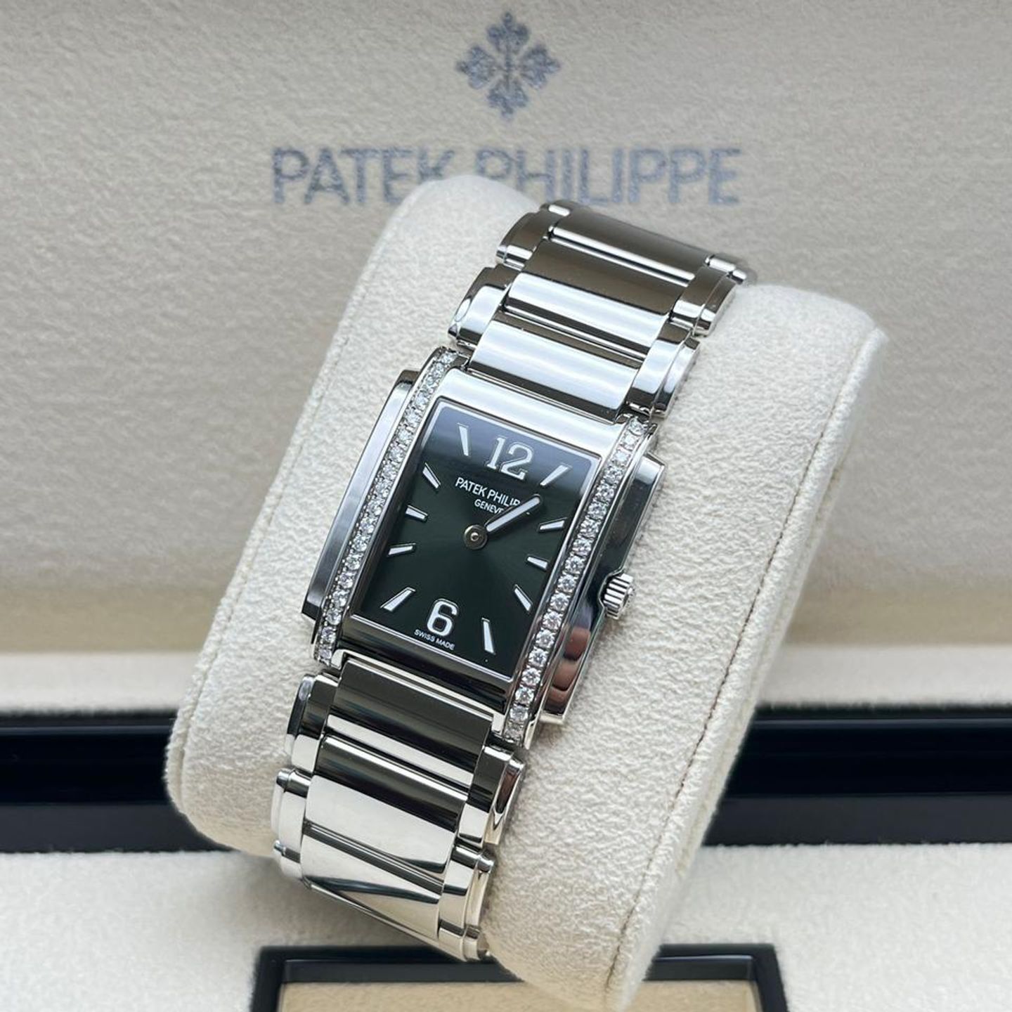 Patek Philippe Twenty~4 4910/1200A-011 (2026) - 30mm Staal (5/10)