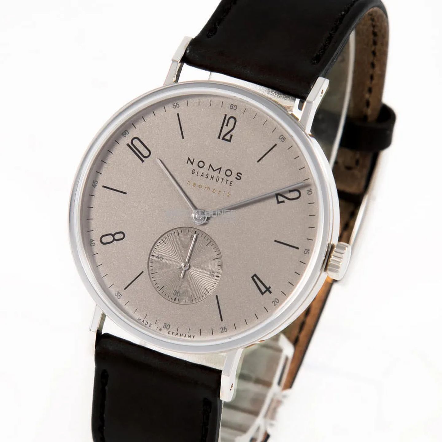 NOMOS Tangente Neomatik 144 - (1/8)