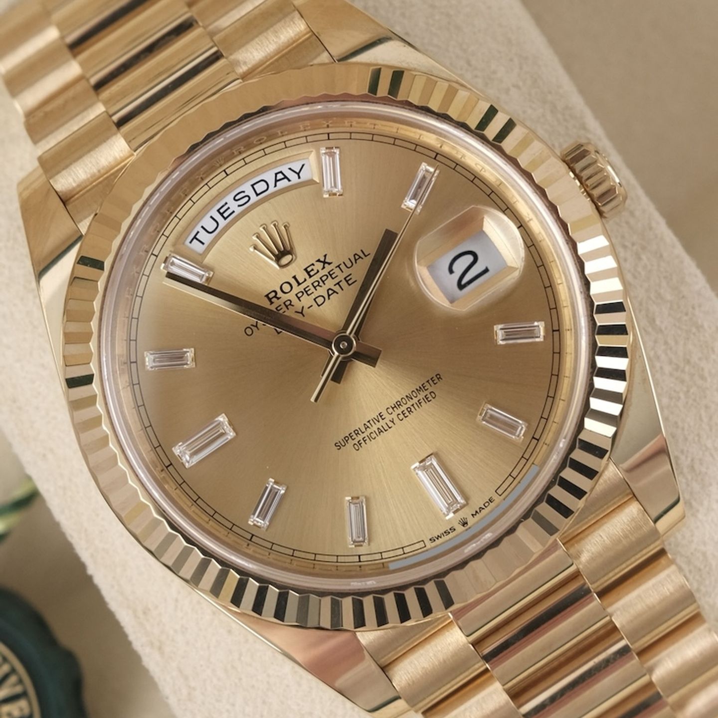 Rolex Day-Date 40 228238 (2020) - 40mm Geelgoud (4/8)