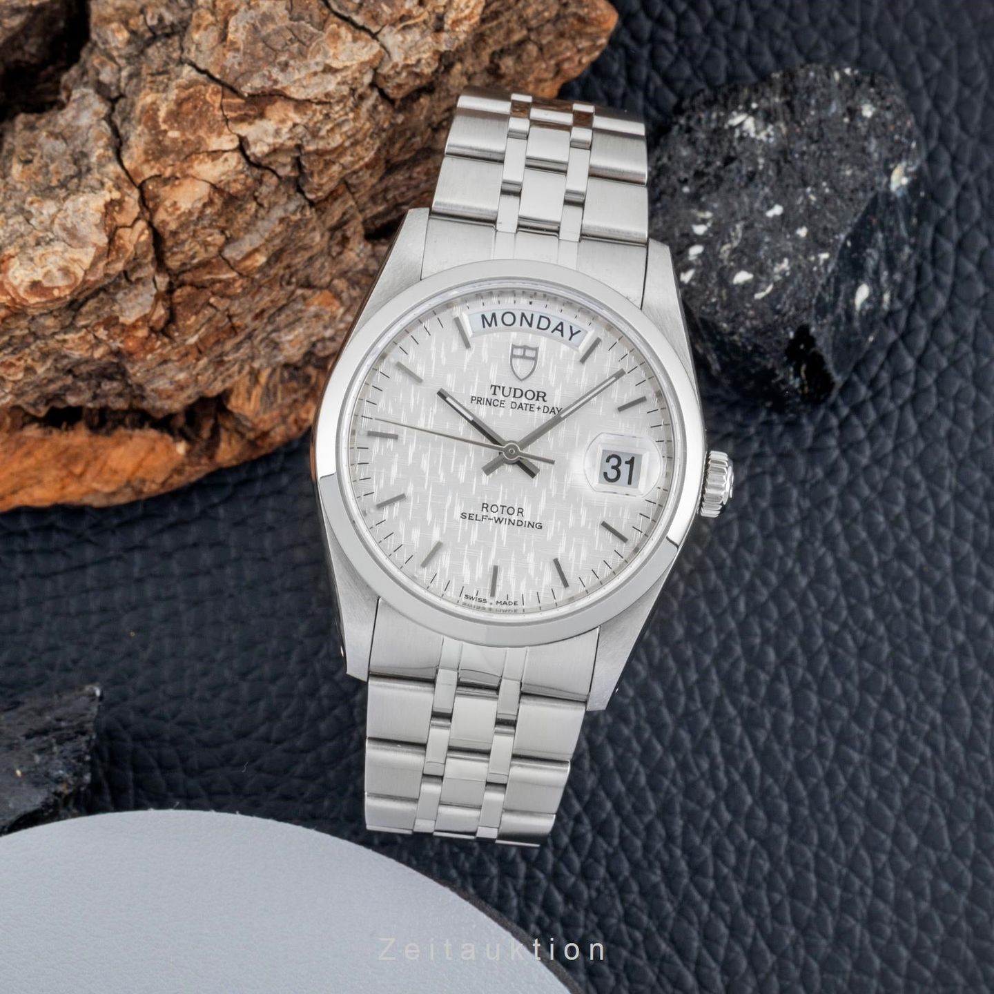 Tudor Prince Date 76200 - (3/8)