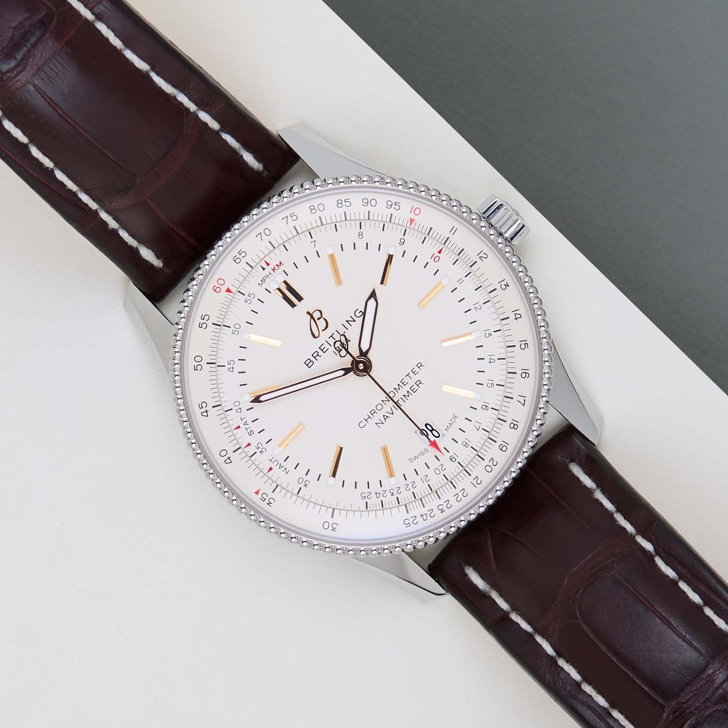 Breitling Navitimer A17326211G1P2 (2023) - Silver dial 41 mm Steel case (1/8)