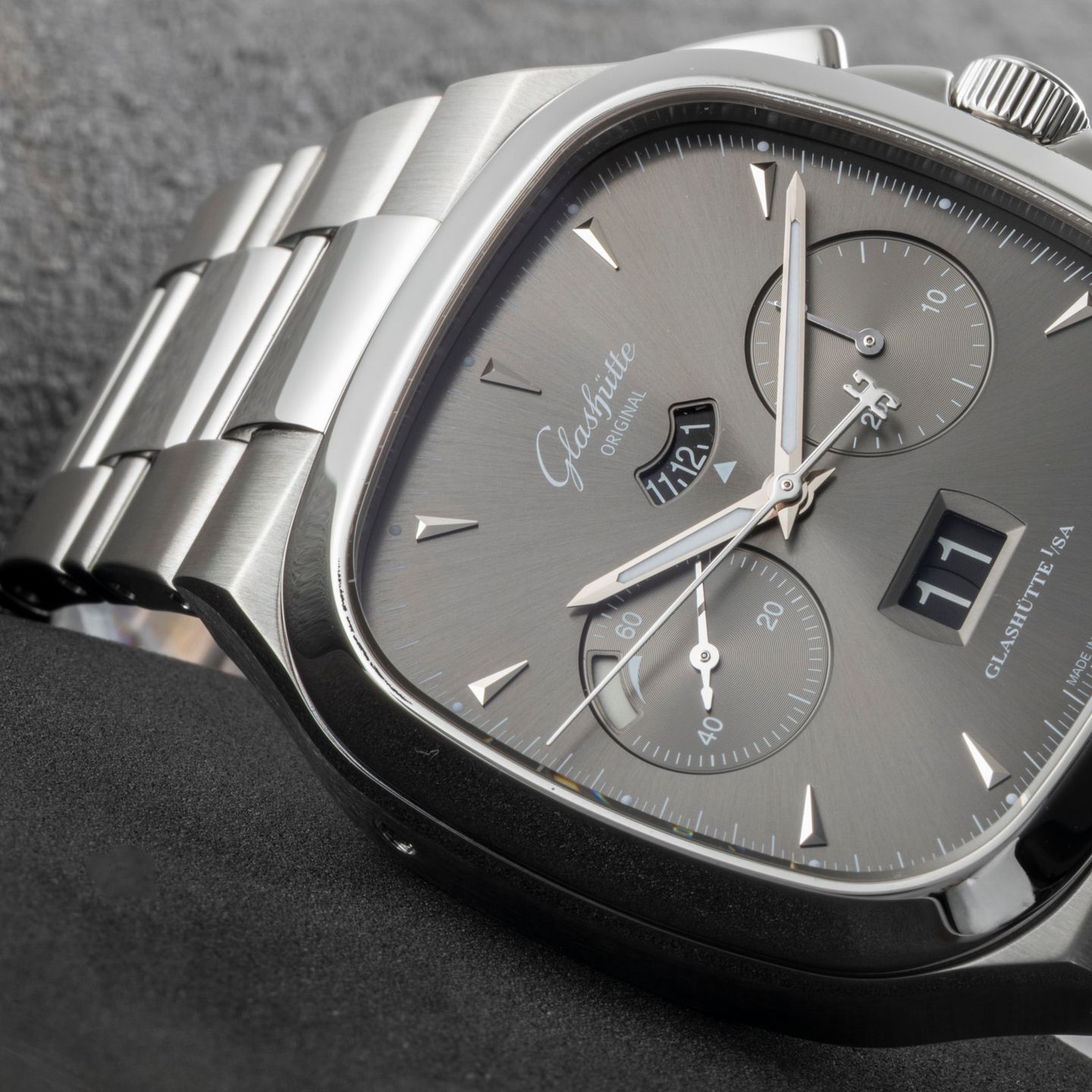 Glashütte Original Seventies Chronograph Panorama Date 1-37-02-01-02-70 - (2/8)