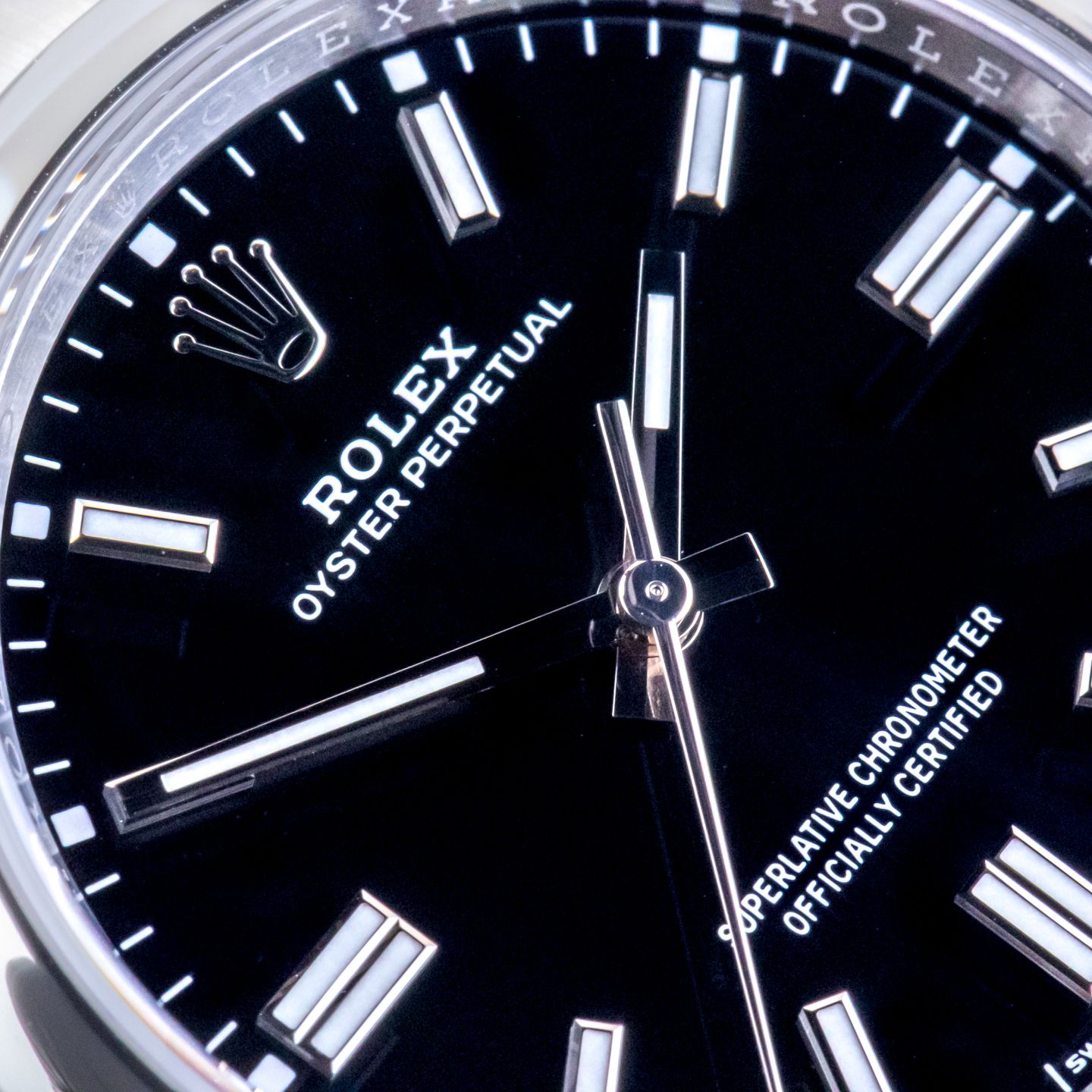 Rolex Oyster Perpetual 36 126000 - (2/8)