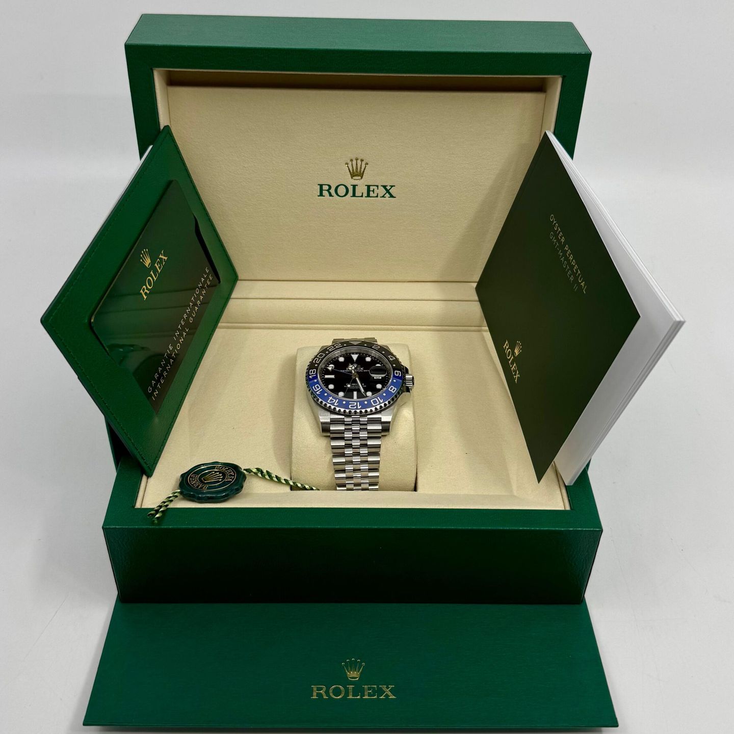 Rolex GMT-Master II 126710BLNR (2024) - Black dial 40 mm Steel case (3/8)