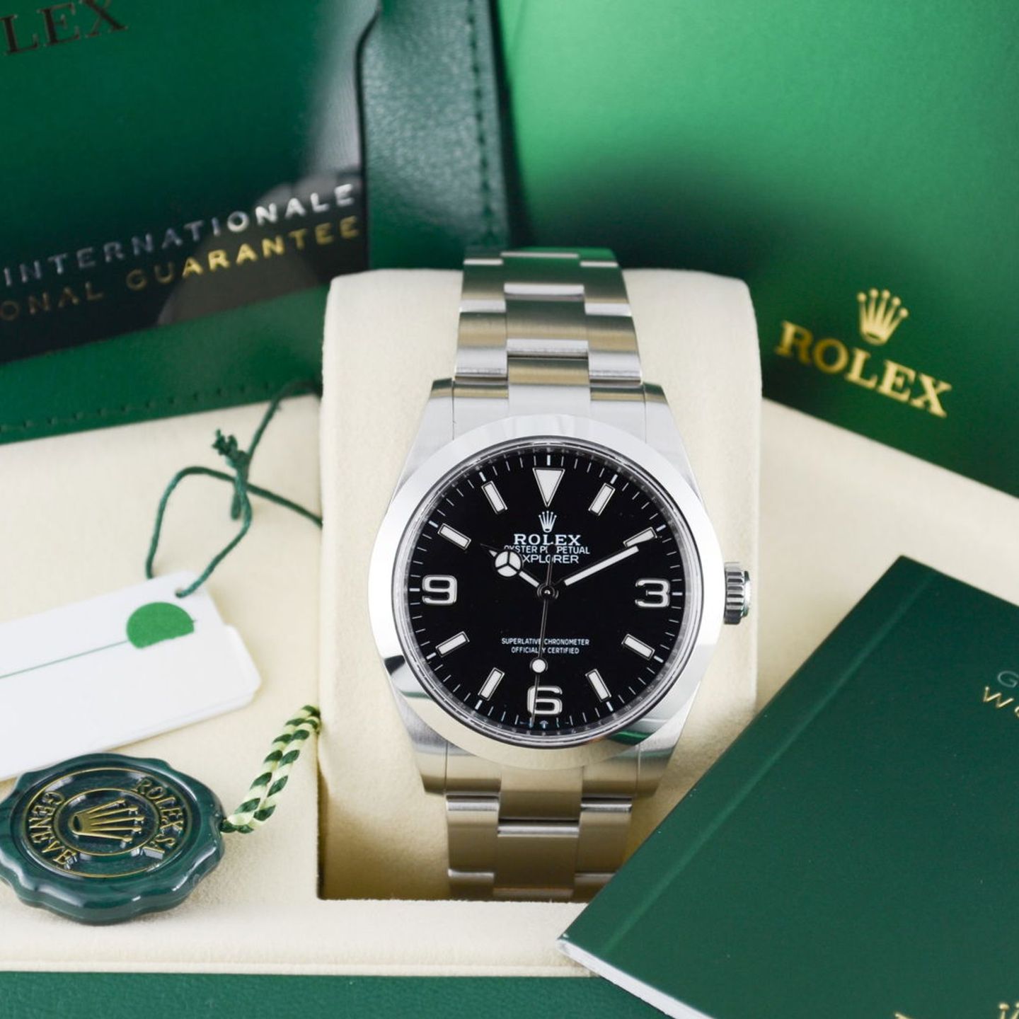 Rolex Explorer 224270 (2026) - Zwart wijzerplaat 40mm Staal (7/7)