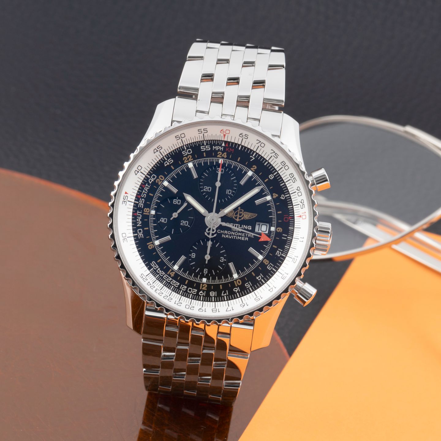 Breitling Navitimer World A24322 (2005) - 46 mm Steel case (1/8)