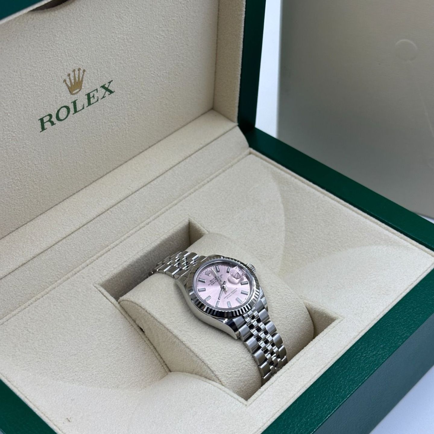 Rolex Lady-Datejust 279174 (2024) - Pink dial 28 mm Steel case (3/8)