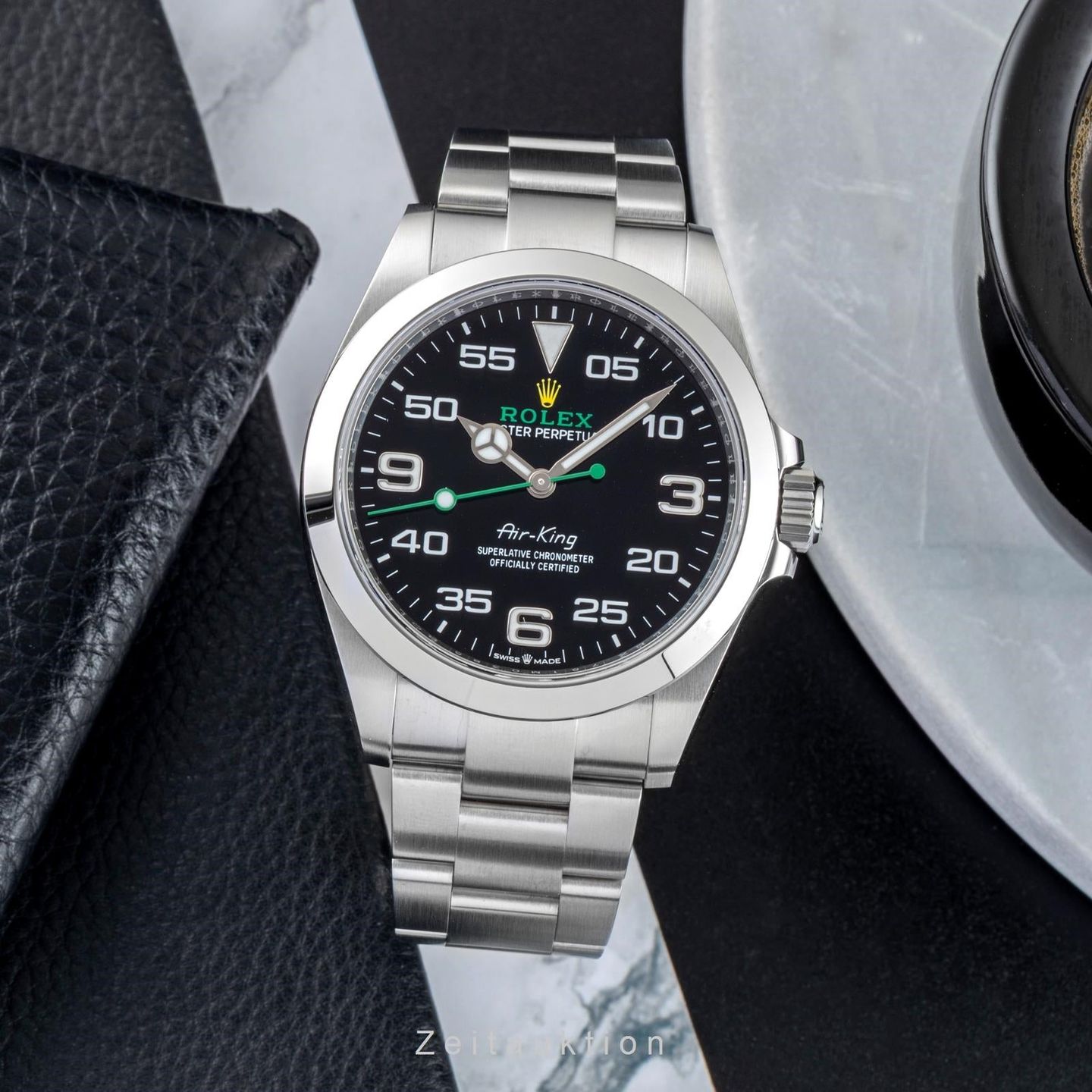 Rolex Air-King 126900 (Unknown (random serial)) - Black dial 40 mm Steel case (3/8)