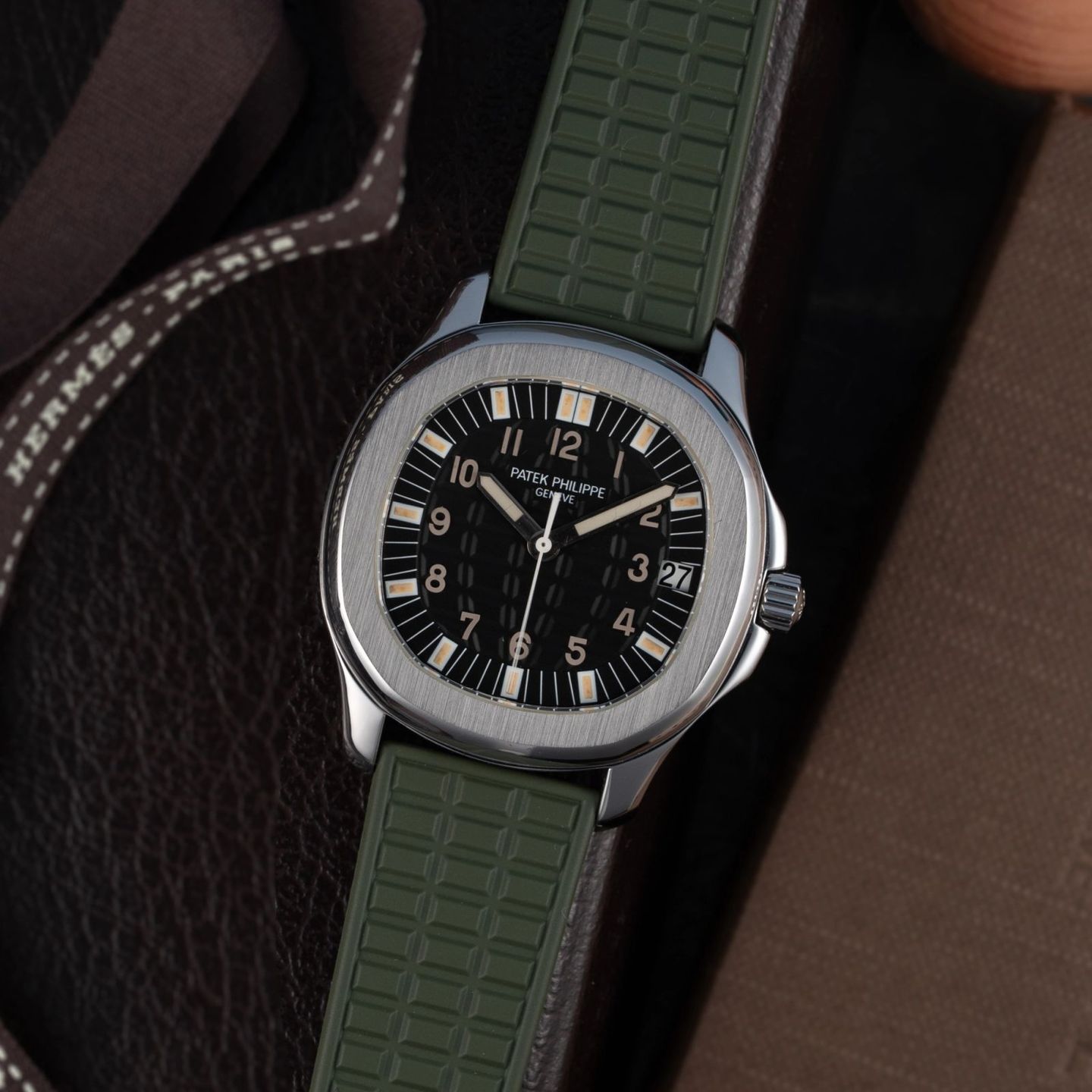 Patek Philippe Aquanaut 5065 (2001) - Black dial 39 mm Steel case (1/8)