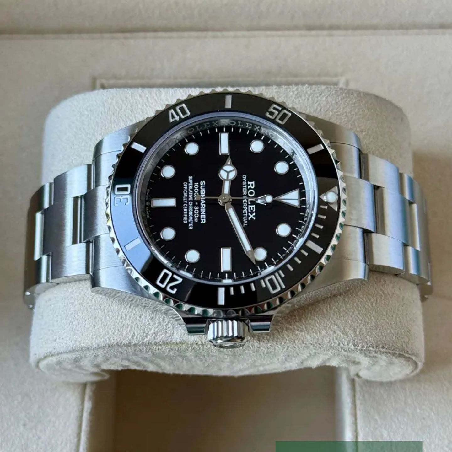 Rolex Submariner No Date 124060 (2025) - Black dial 41 mm Steel case (4/7)