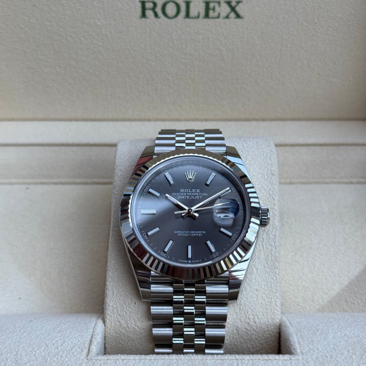 Rolex Datejust 41 126334 (2025) - Grey dial 41 mm Steel case (3/7)