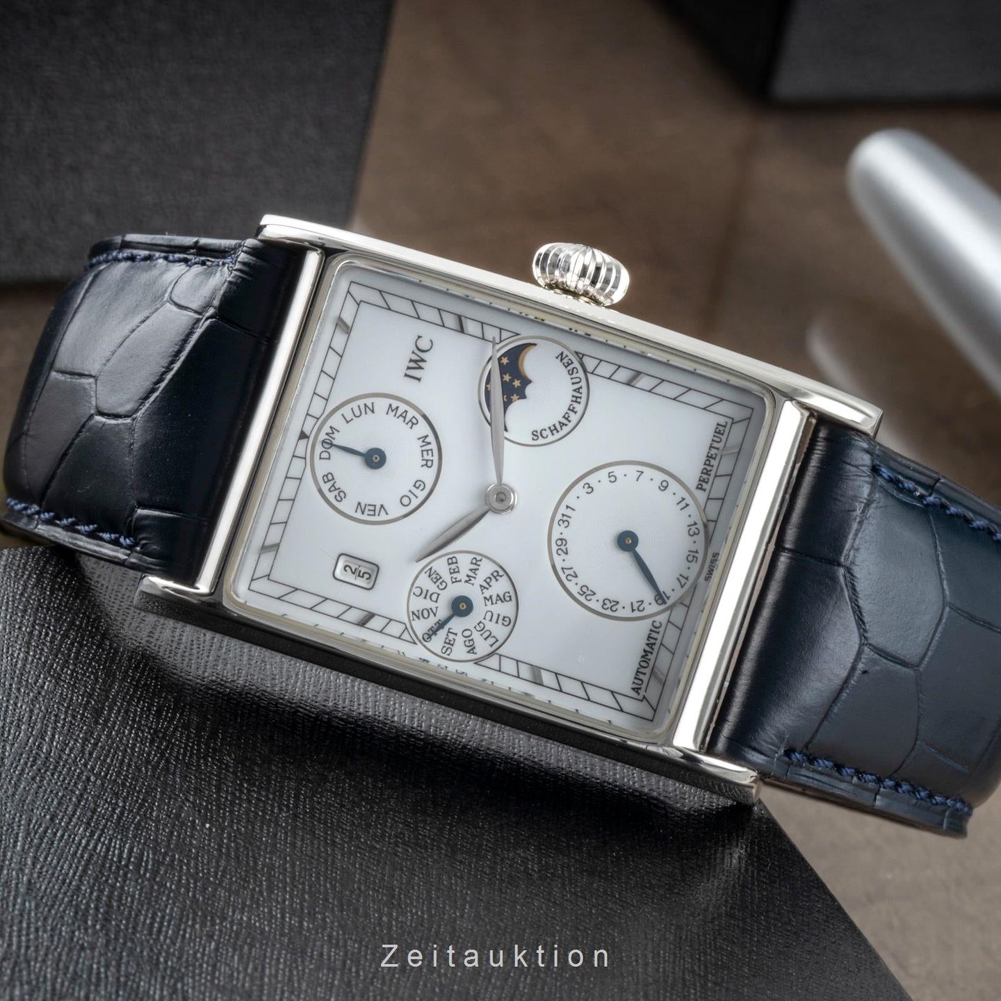 IWC Novecento IW3545 (1995) - Silver dial 27 mm Platinum case (2/8)
