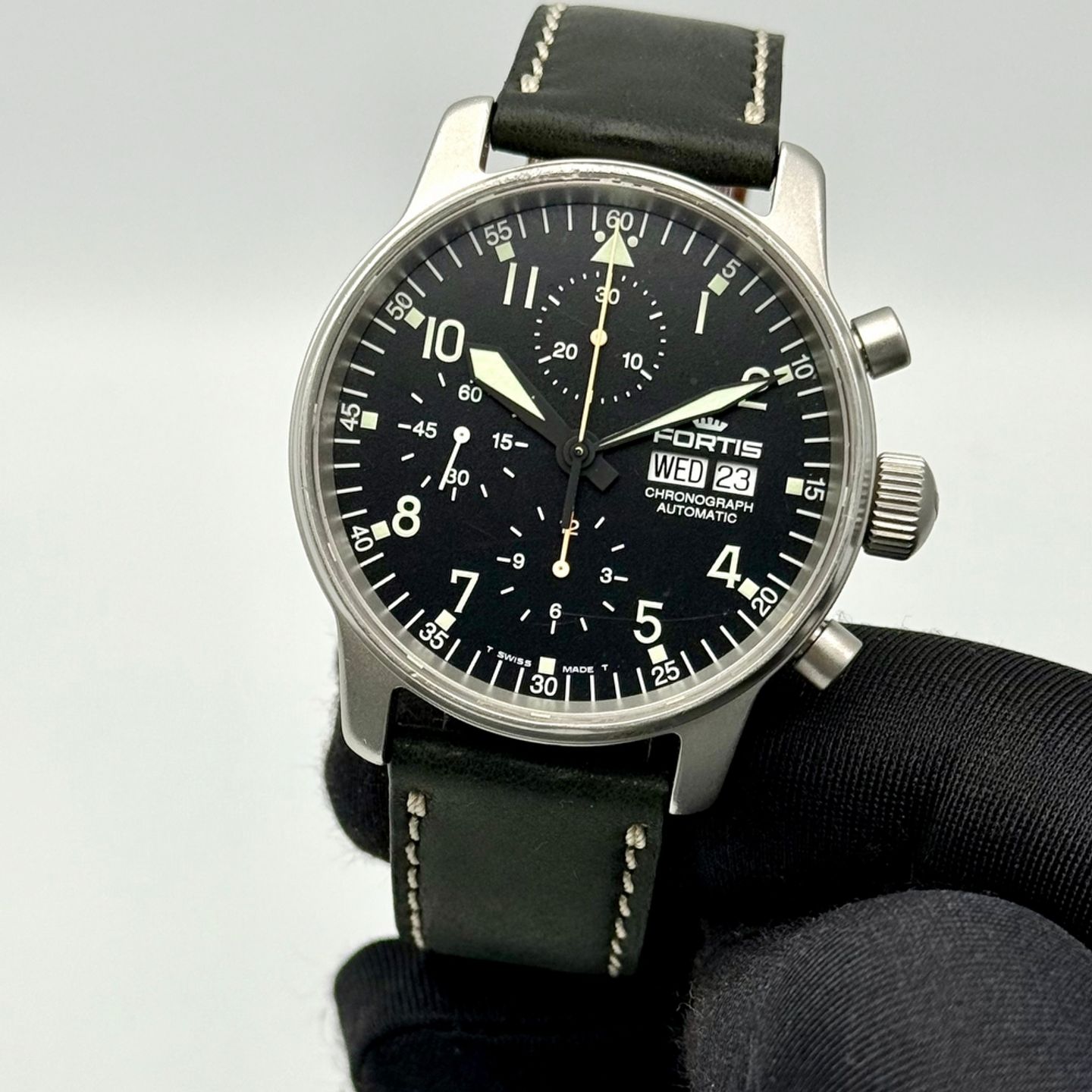 Fortis Flieger 597.10.141.1 (Unknown (random serial)) - Black dial 42 mm Steel case (3/8)