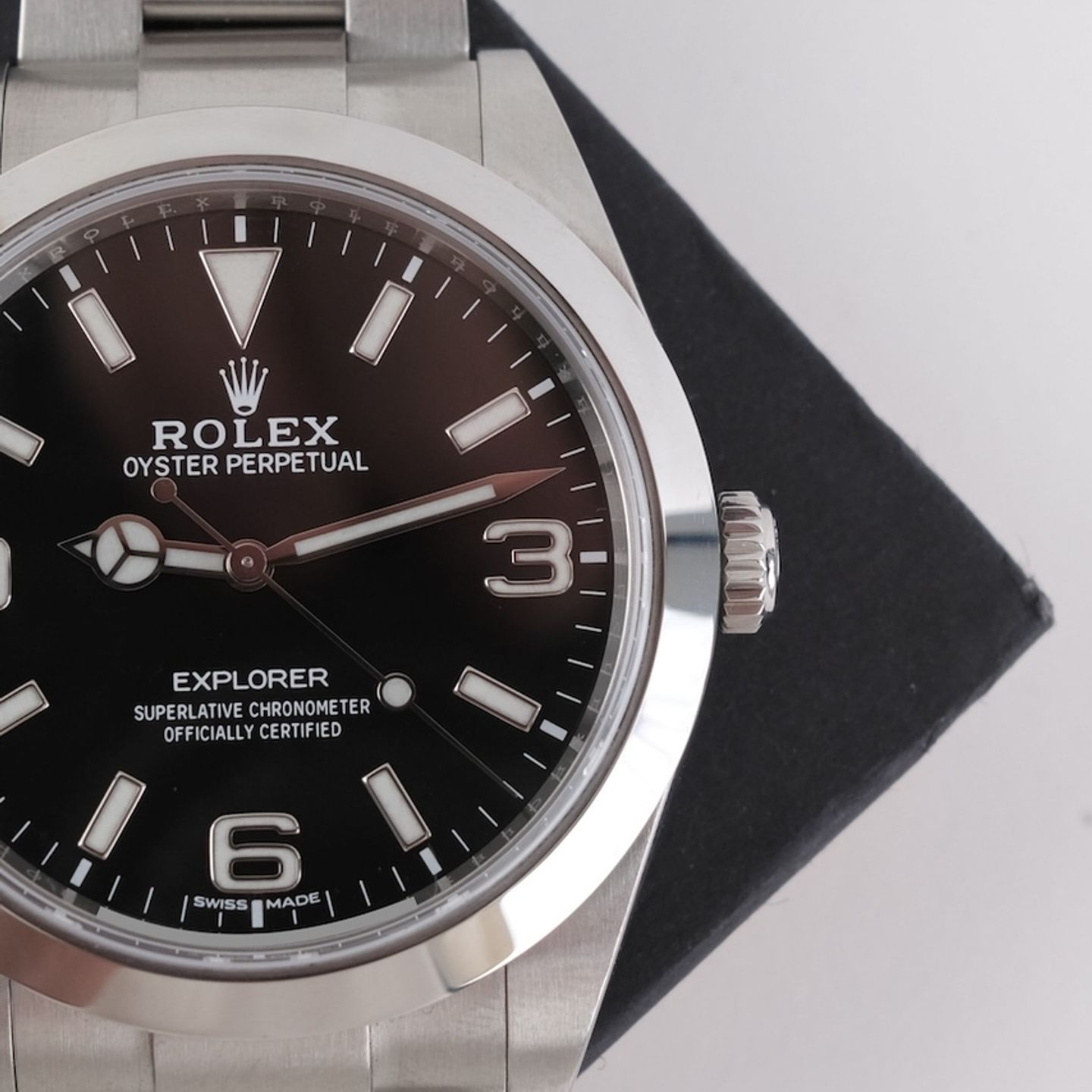 Rolex Explorer 214270 - (3/8)