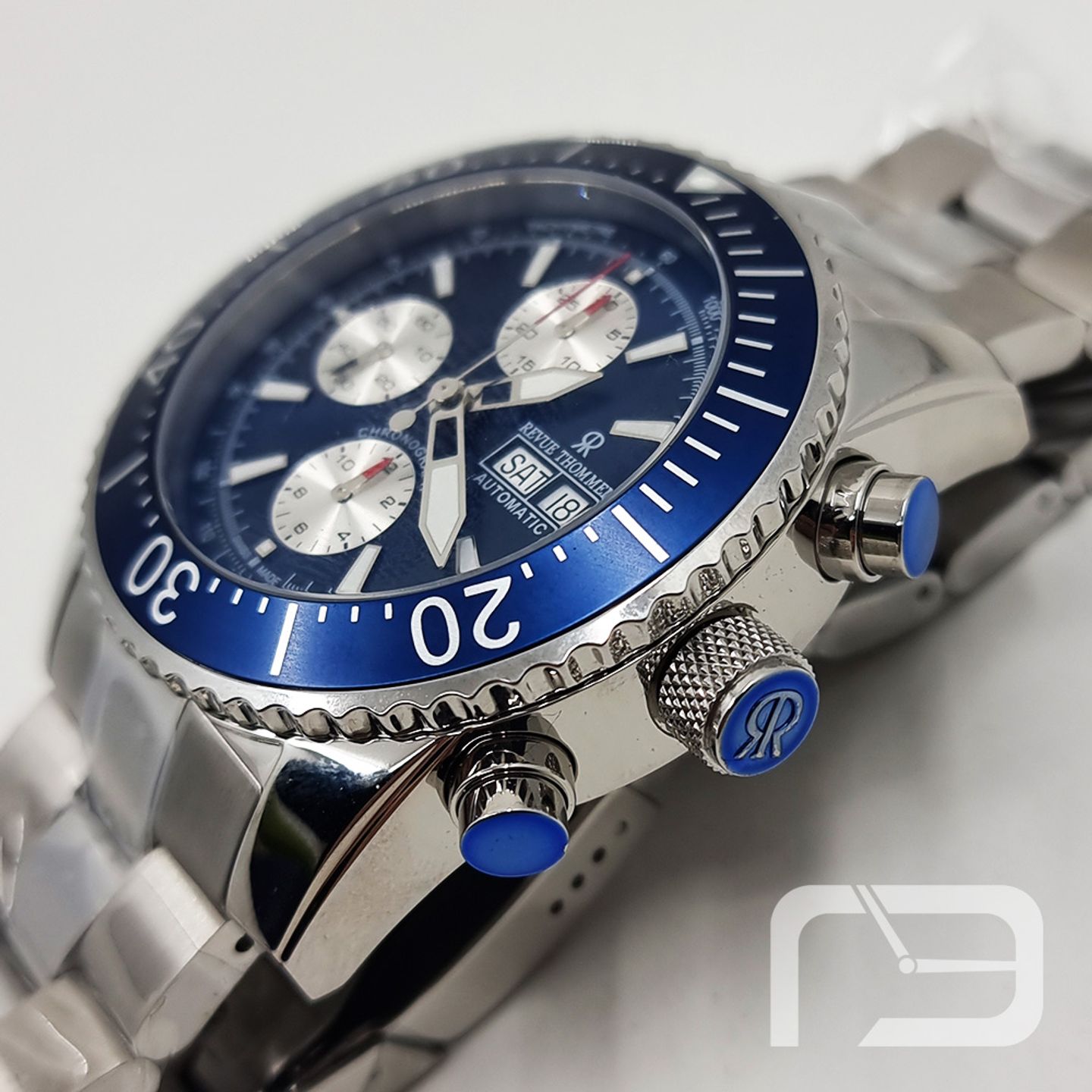 Revue Thommen Diver's Day-Date Chronograph 17030.6135 - (3/8)