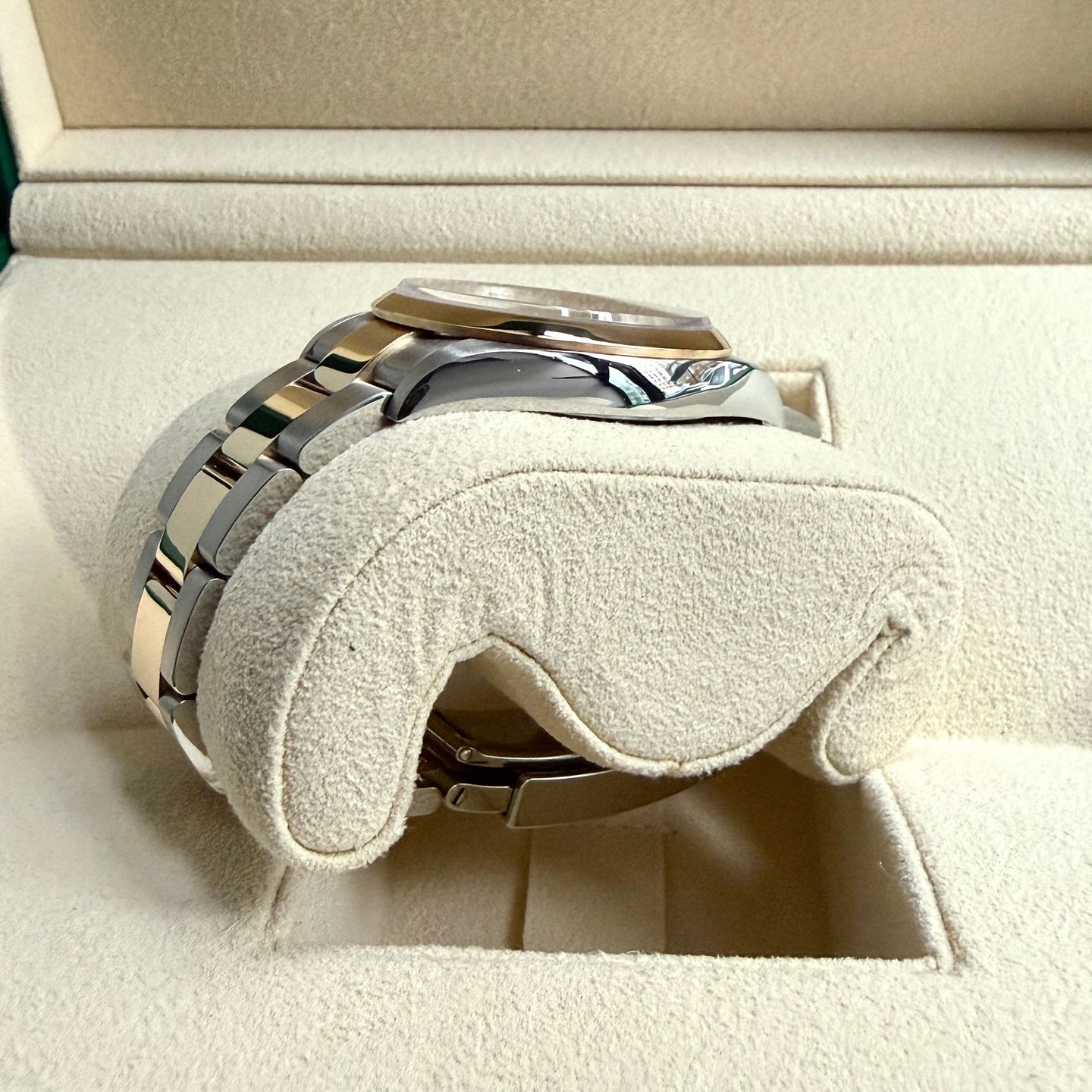 Rolex Explorer 124273 (2022) - Zwart wijzerplaat 36mm Goud/Staal (12/14)