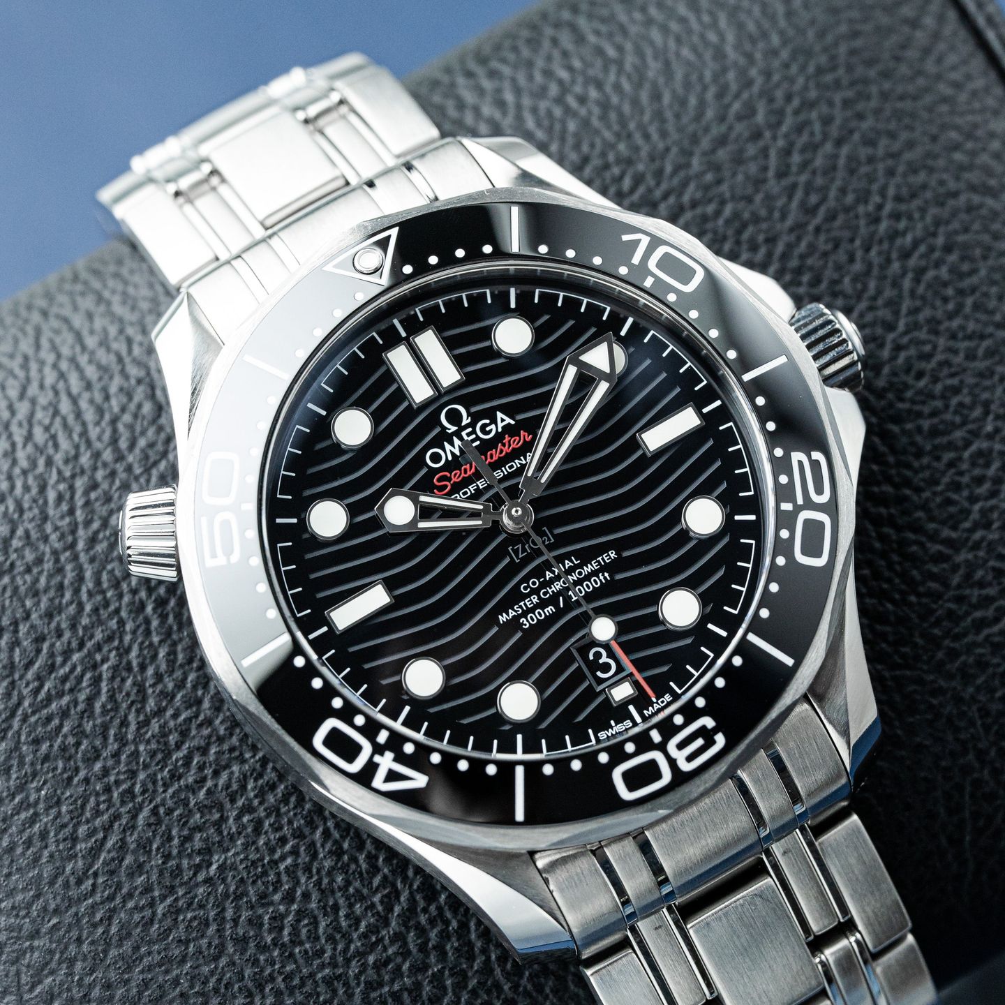 Omega Seamaster Diver 300 M 210.30.42.20.04.001 - (2/8)