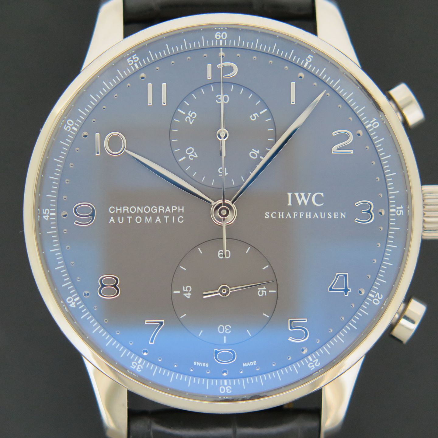 IWC Portuguese Chronograph IW371431 (2016) - Grey dial 41 mm White Gold case (2/4)
