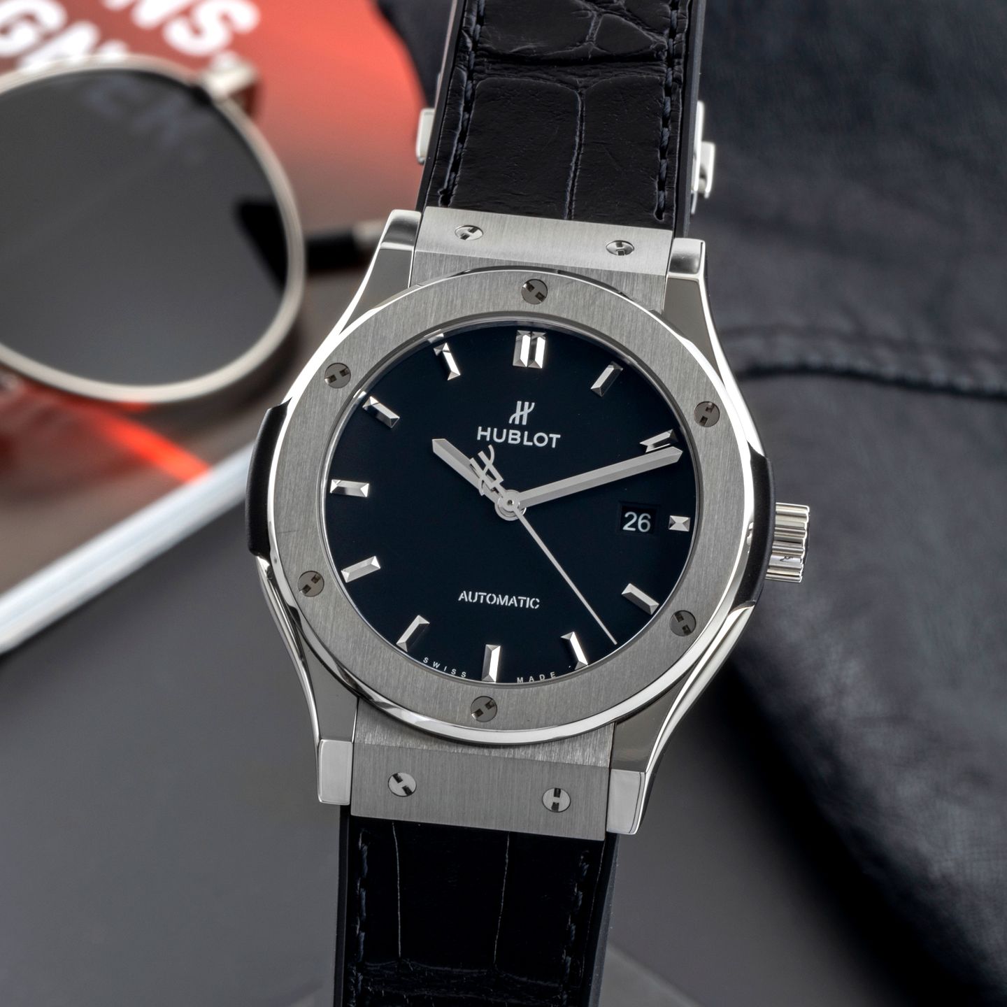 Hublot Classic Fusion 542.NX.1171.LR (Unknown (random serial)) - Black dial 42 mm Titanium case (3/8)