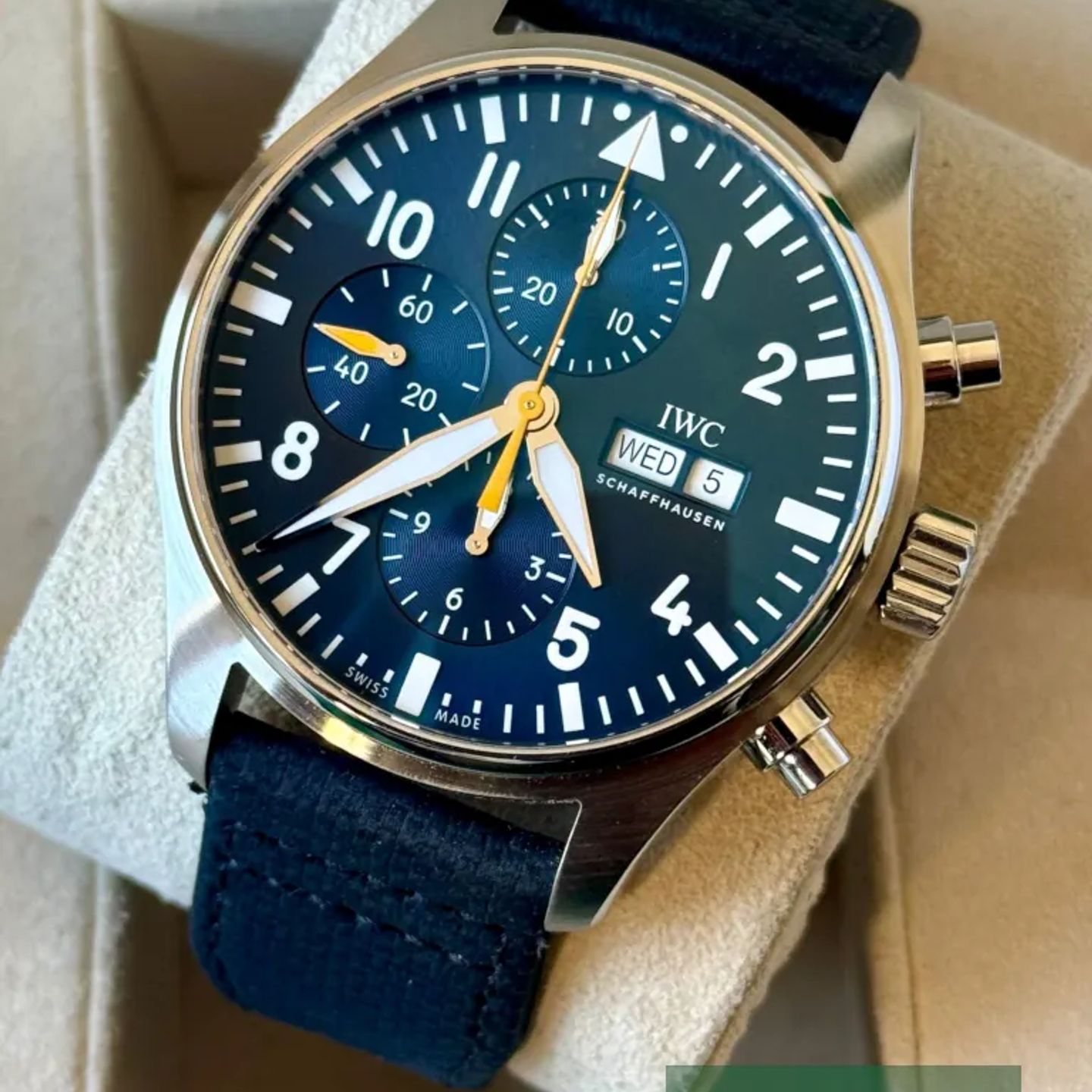 IWC Pilot Chronograph IW377729 - (3/7)