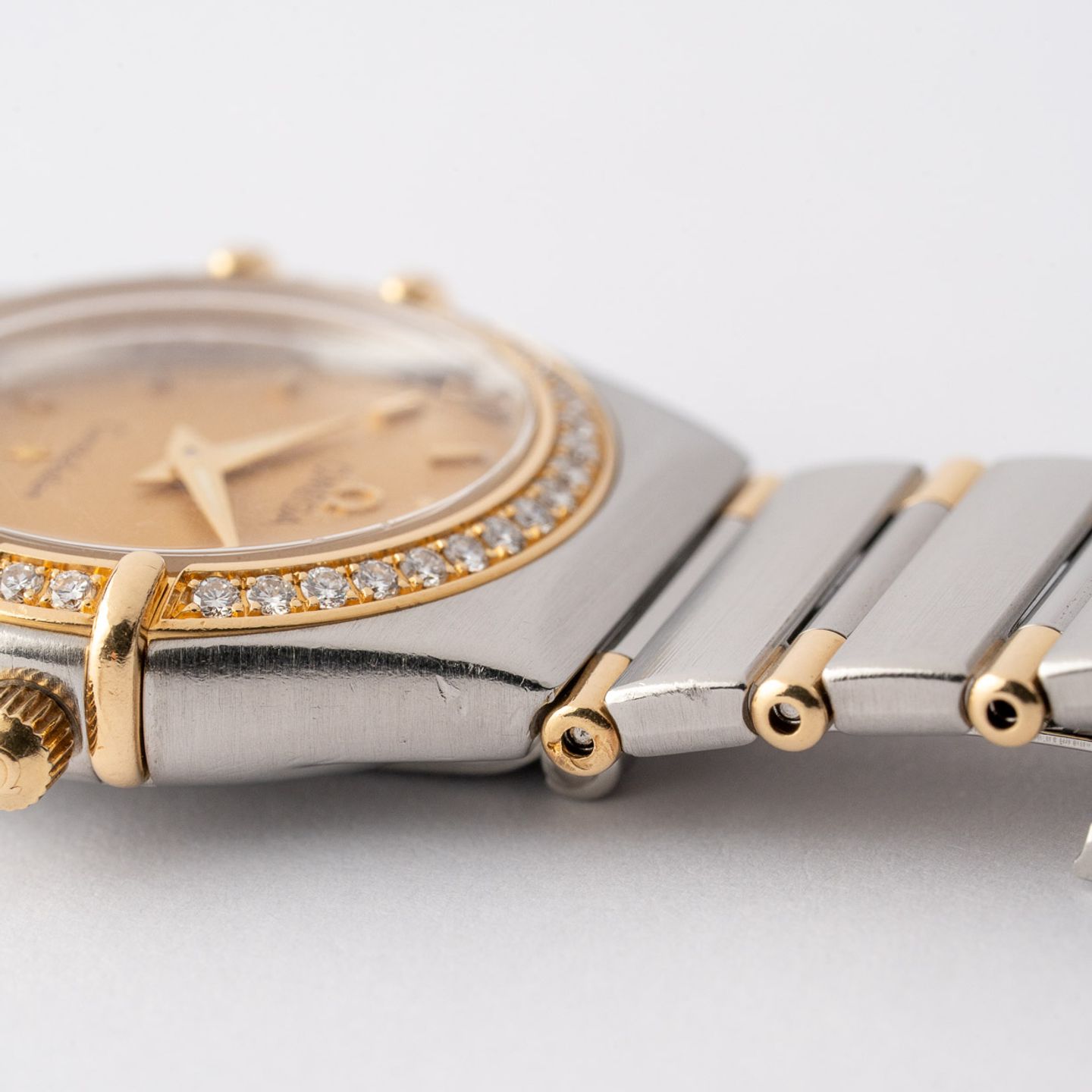 Omega Constellation Quartz 895.1201 (1995) - Champagne dial 25 mm Gold/Steel case (6/8)