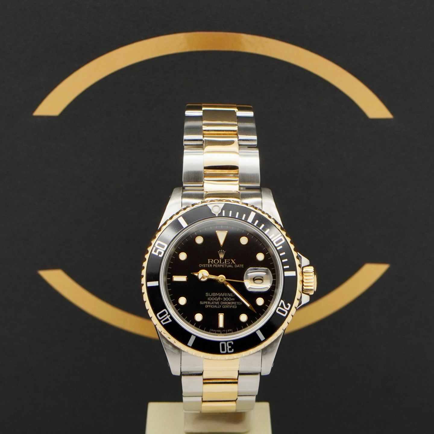 Rolex Submariner Date 16613 (1995) - Black dial 40 mm Gold/Steel case (1/7)