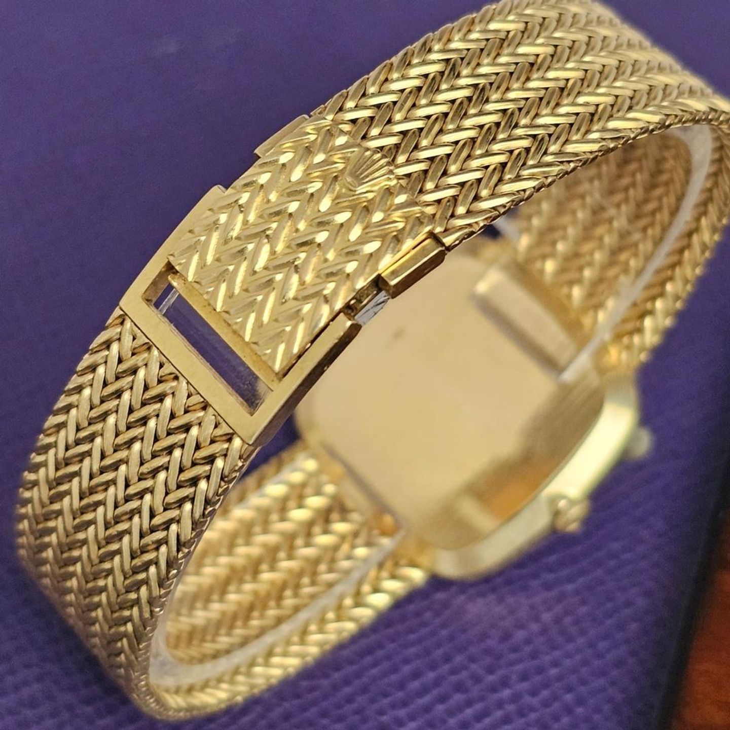 Rolex Cellini 4311 (1976) - Gold dial 30 mm Yellow Gold case (4/4)