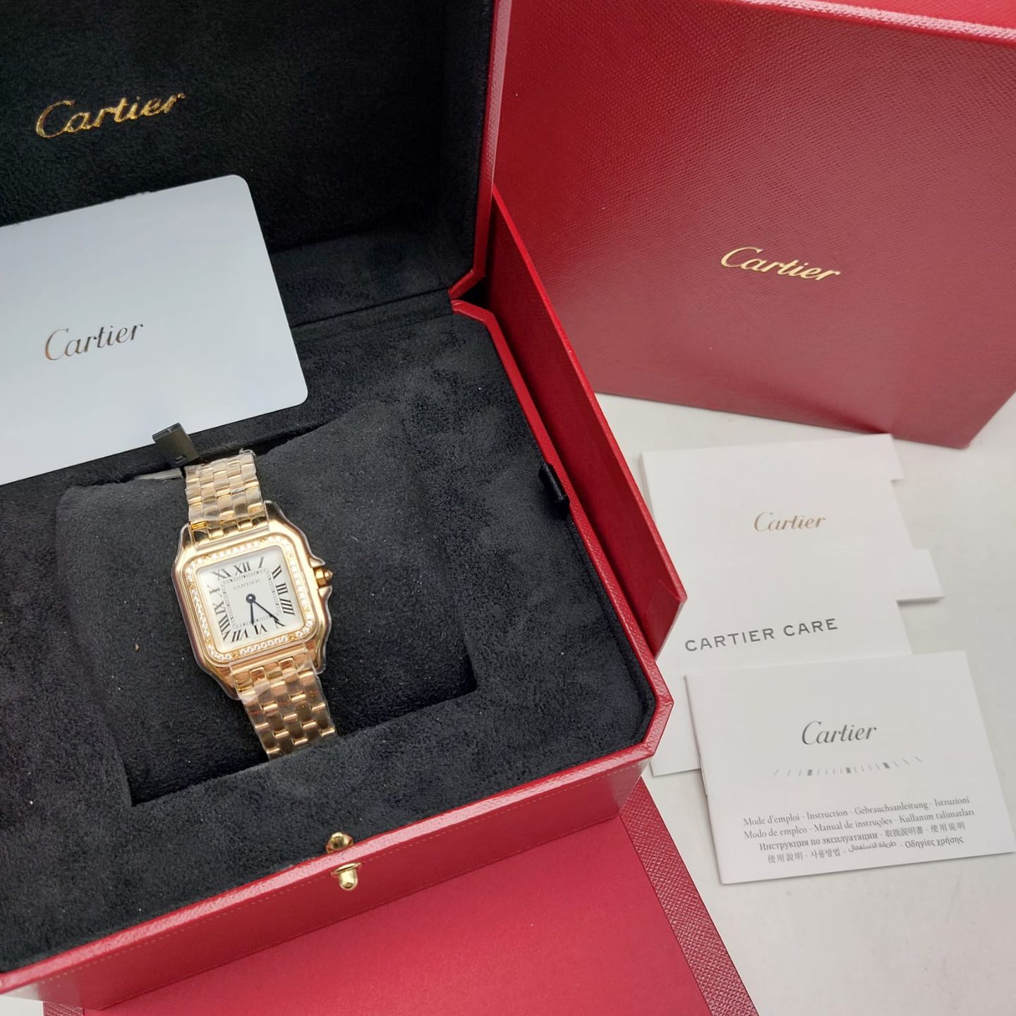 Cartier Panthère WJPN0085 (2025) - Black dial 40 mm Steel case (8/8)