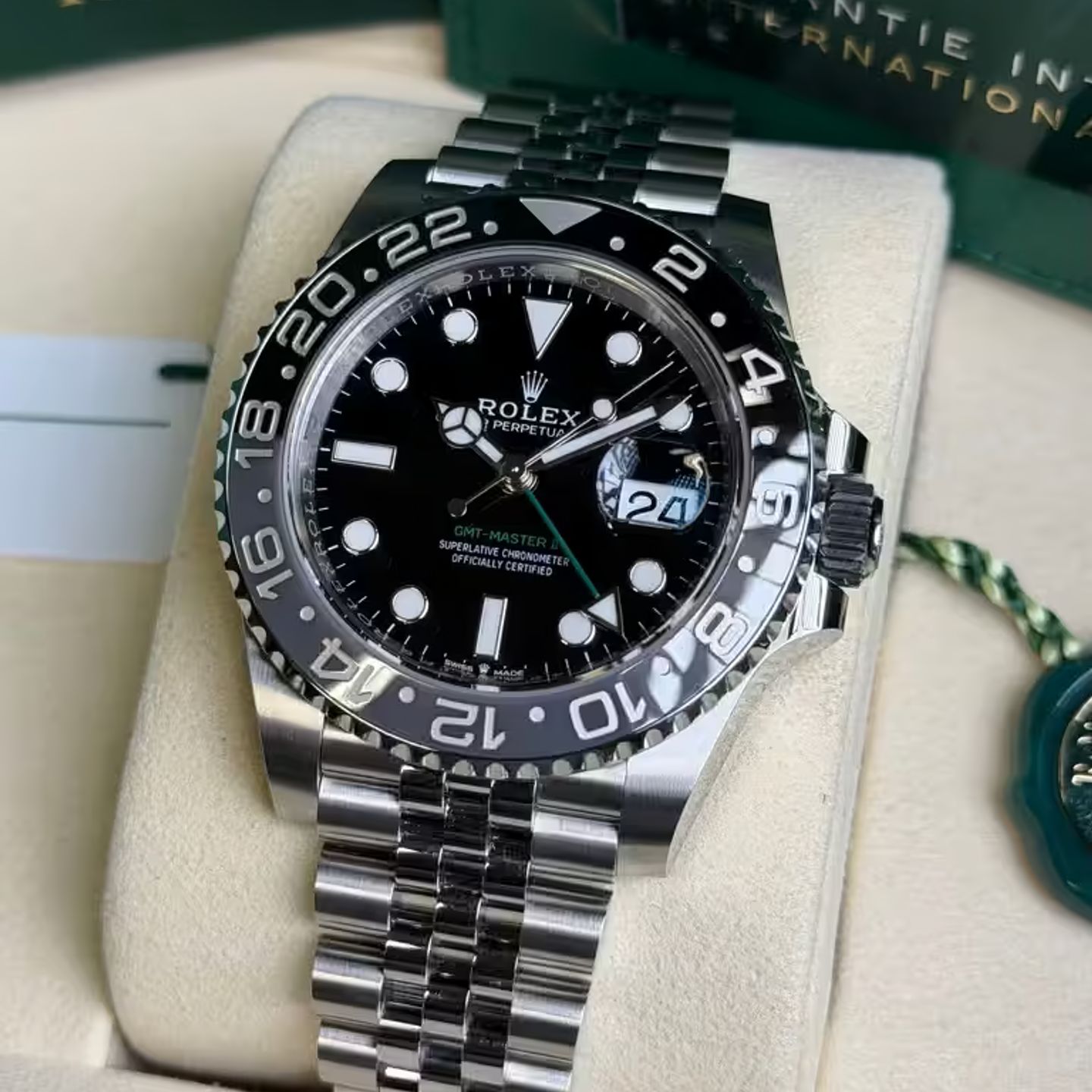 Rolex GMT-Master II 126710GRNR - (3/6)