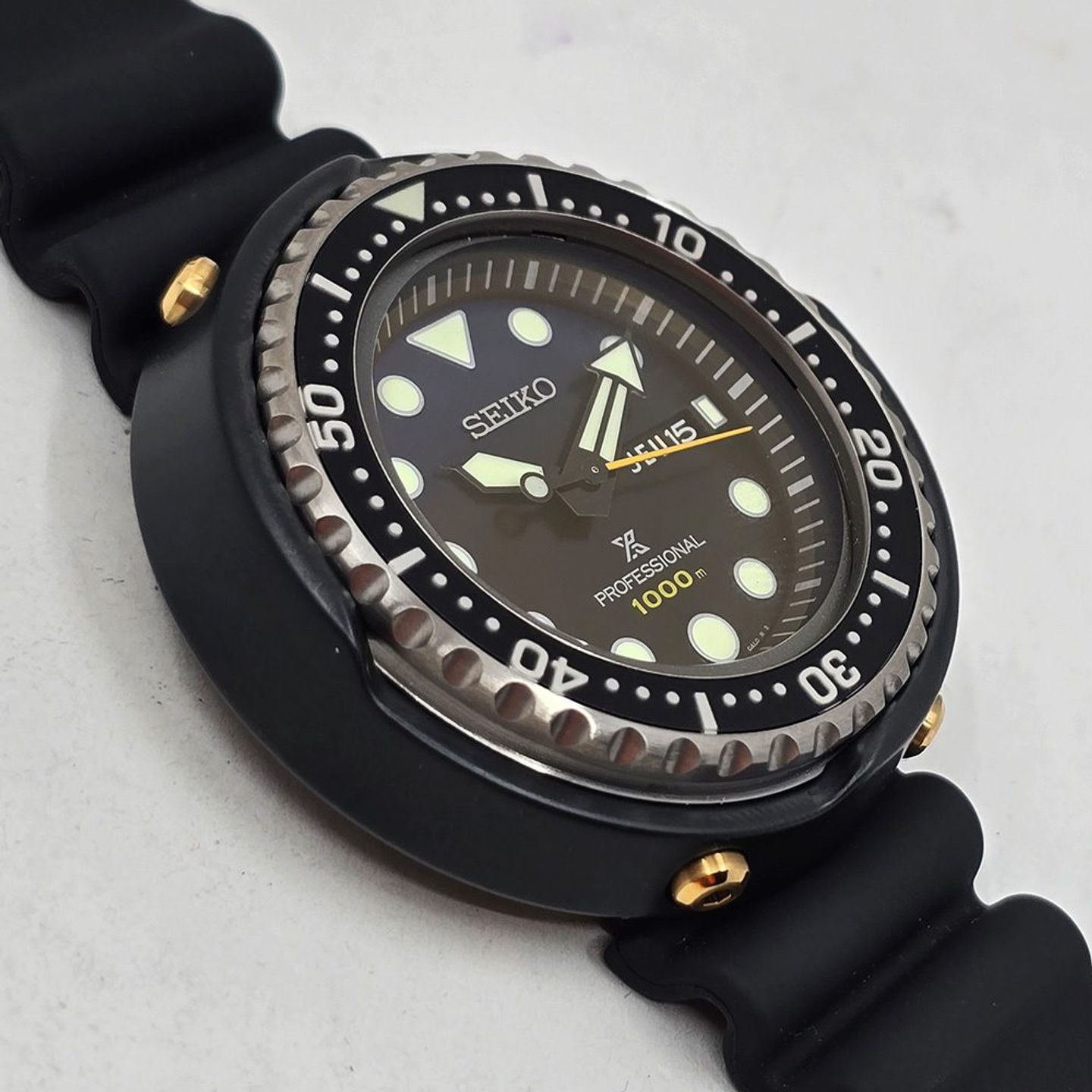 Seiko Prospex S23635J1 (2025) - Blue dial 50 mm Titanium case (4/8)