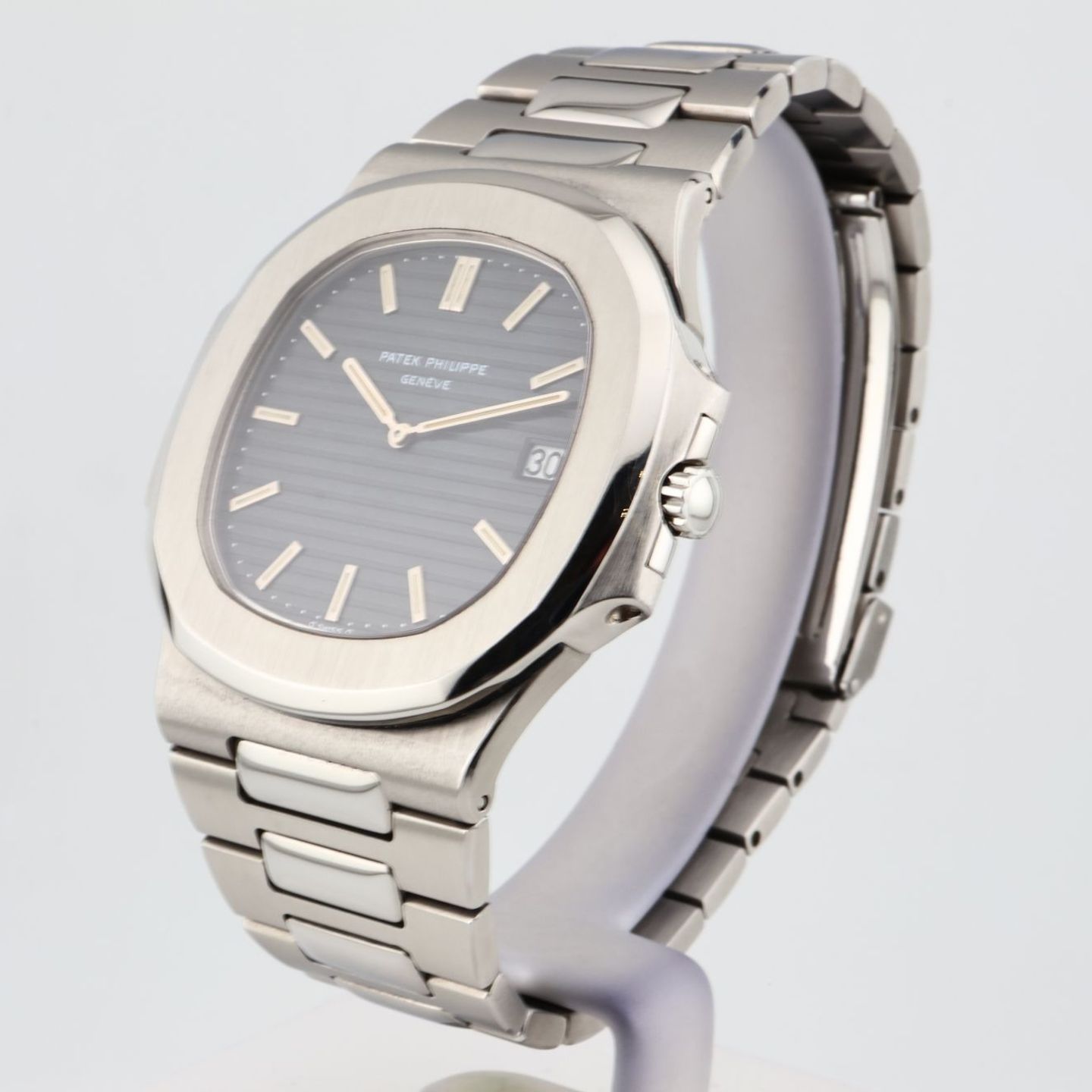 Patek Philippe Nautilus 3700/11 - (3/12)