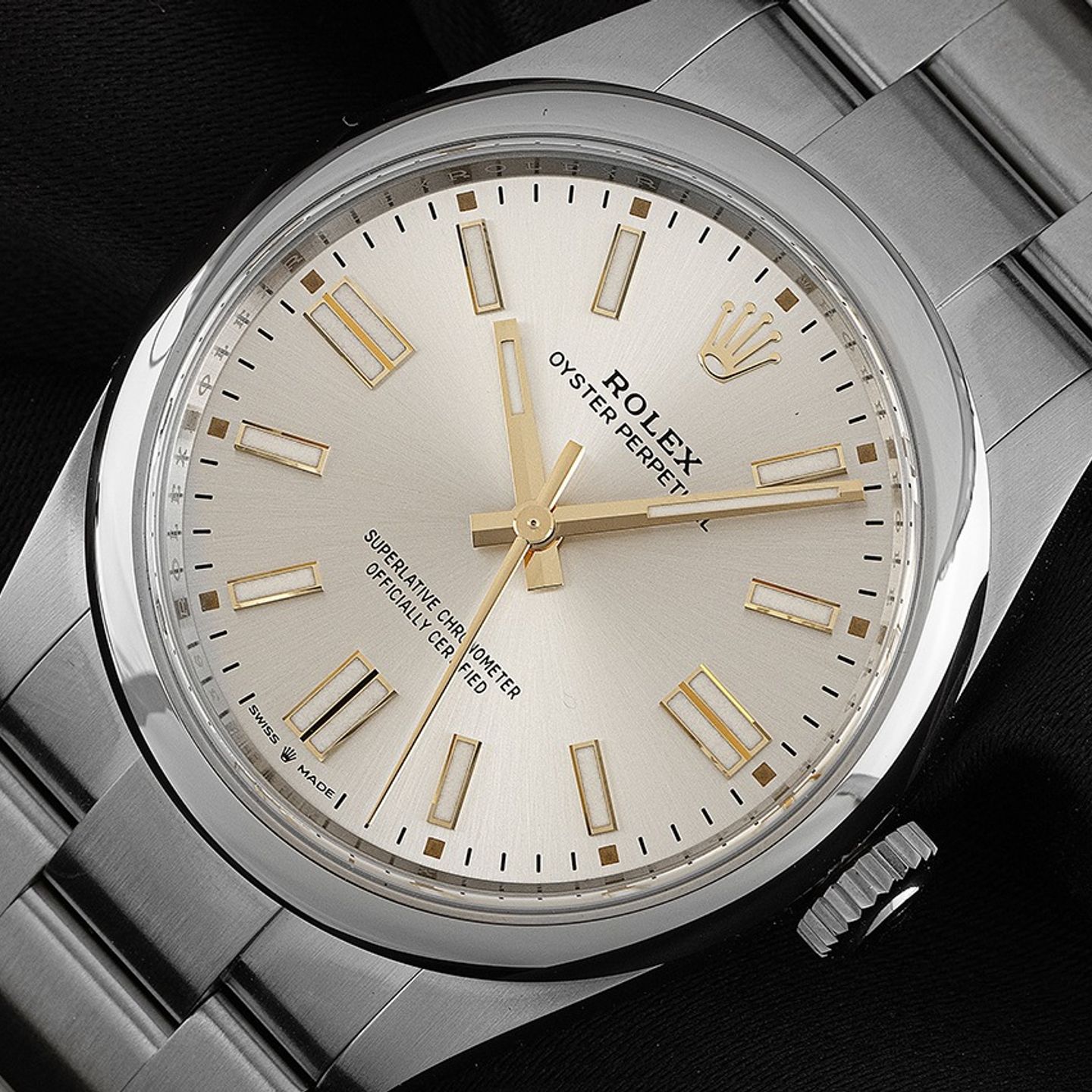 Rolex Oyster Perpetual 41 134300 (2025) - Silver dial 41 mm Steel case (3/7)