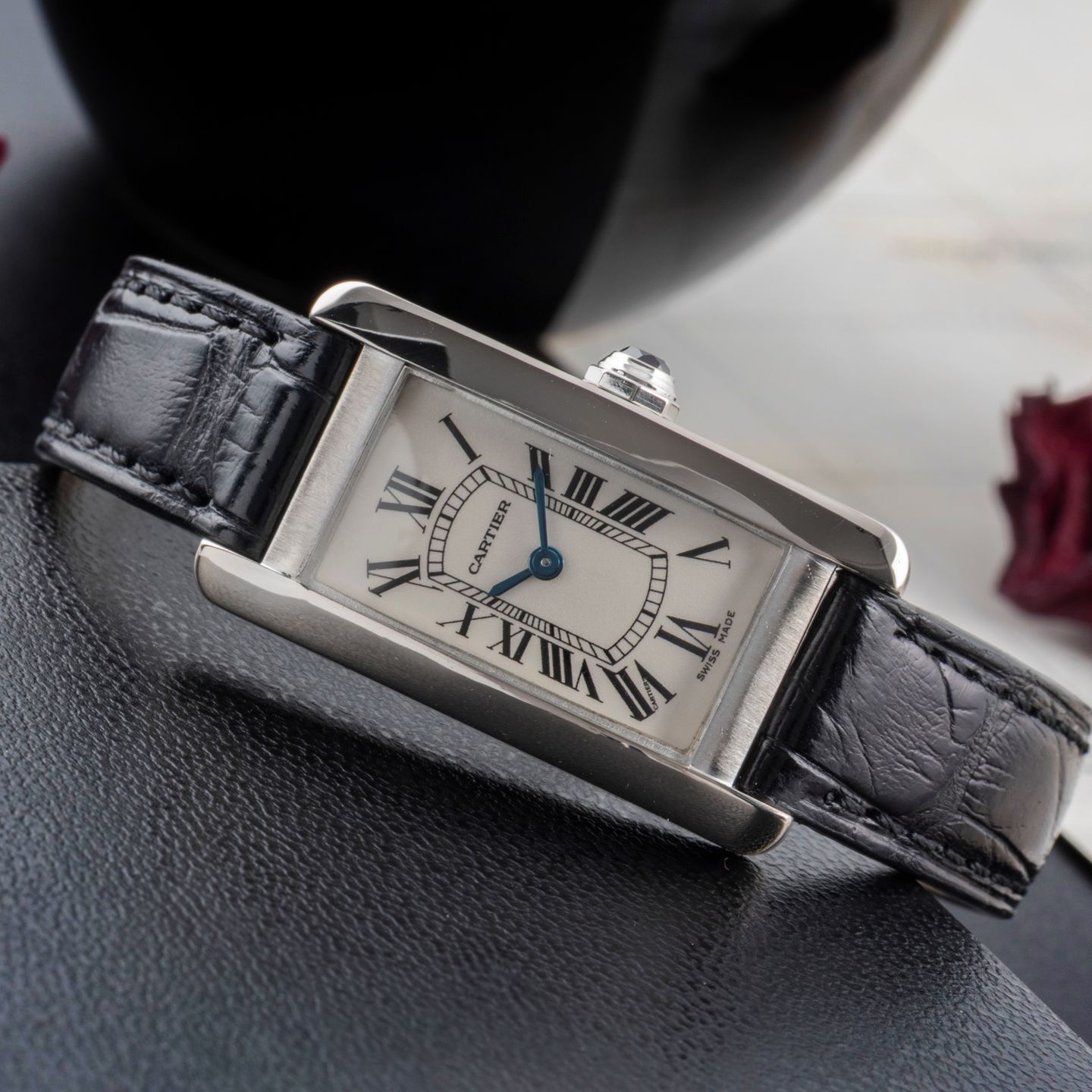 Cartier Tank Américaine W2601956 - (2/8)