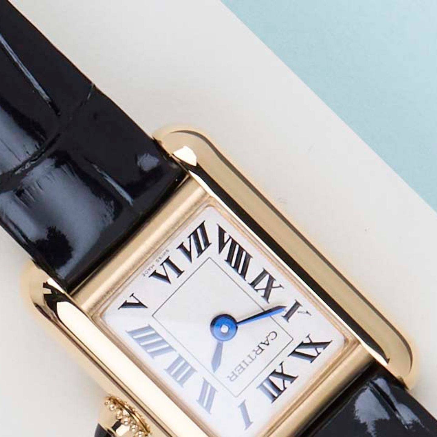 Cartier Tank Louis Cartier WGTA0352 (2026) - Silver dial 17 mm Yellow Gold case (4/8)