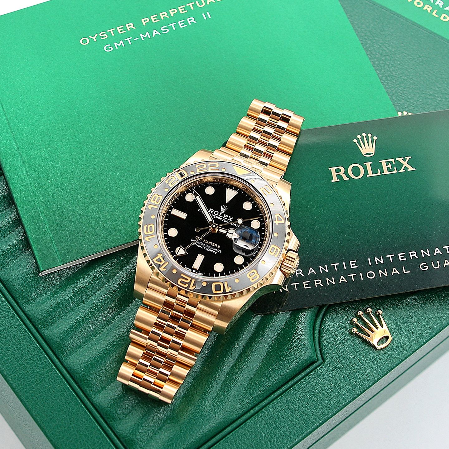 Rolex GMT-Master II 126718GRNR (2023) - Zwart wijzerplaat 40mm Geelgoud (5/8)