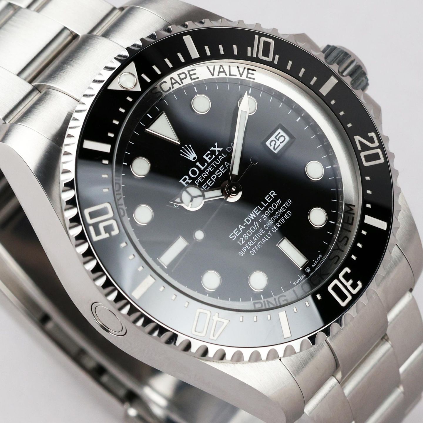 Rolex Sea-Dweller Deepsea 126660 (2020) - 44mm Staal (3/8)
