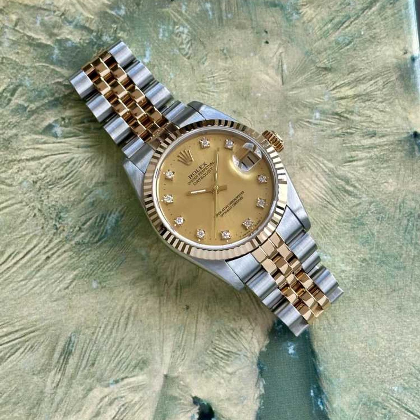 Rolex Datejust 31 68273 (1988) - Gold dial 31 mm Gold/Steel case (2/8)