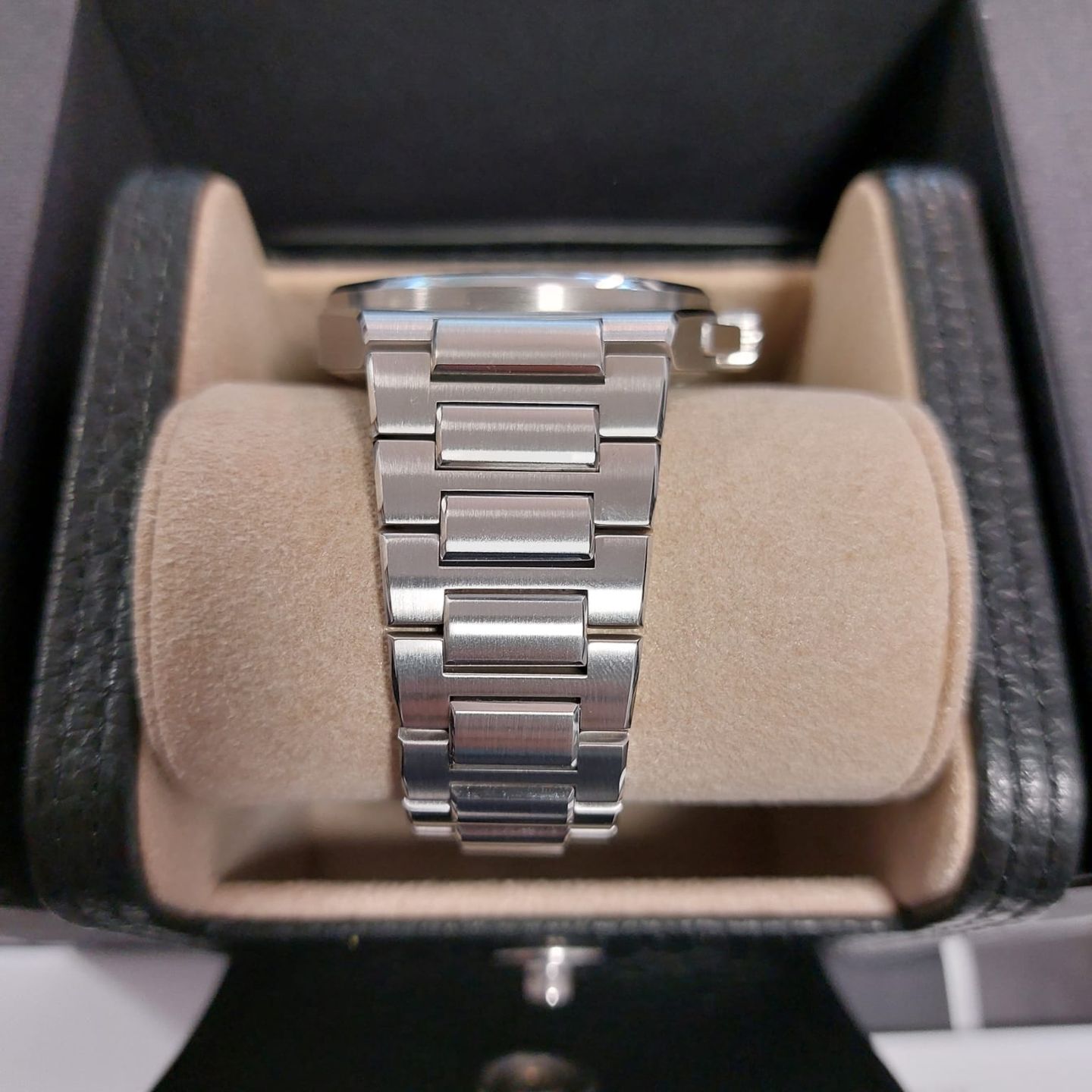 IWC Ingenieur Automatic IW328907 (2025) - Blue dial 40 mm Steel case (4/8)