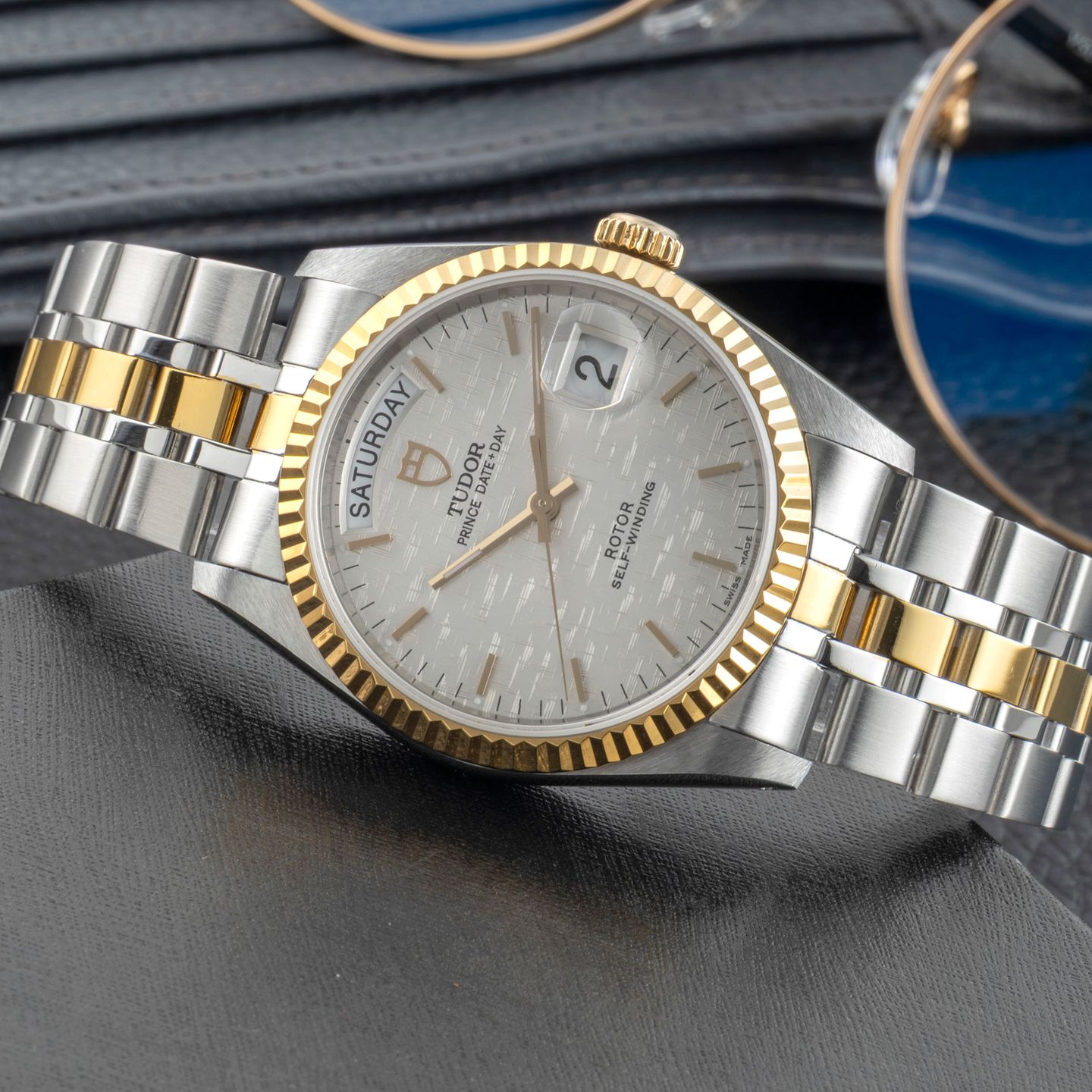 Tudor Prince Date 76213 (2007) - 36mm Goud/Staal (2/8)