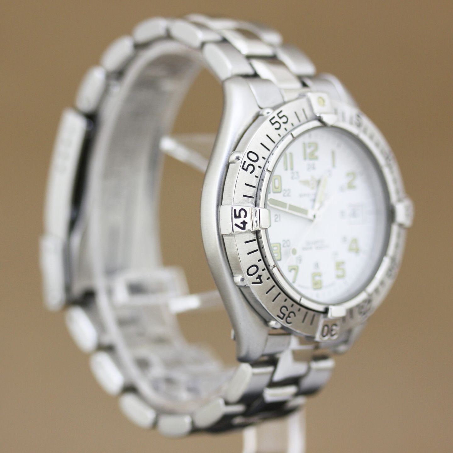 Breitling Colt Quartz A57035 - (4/8)
