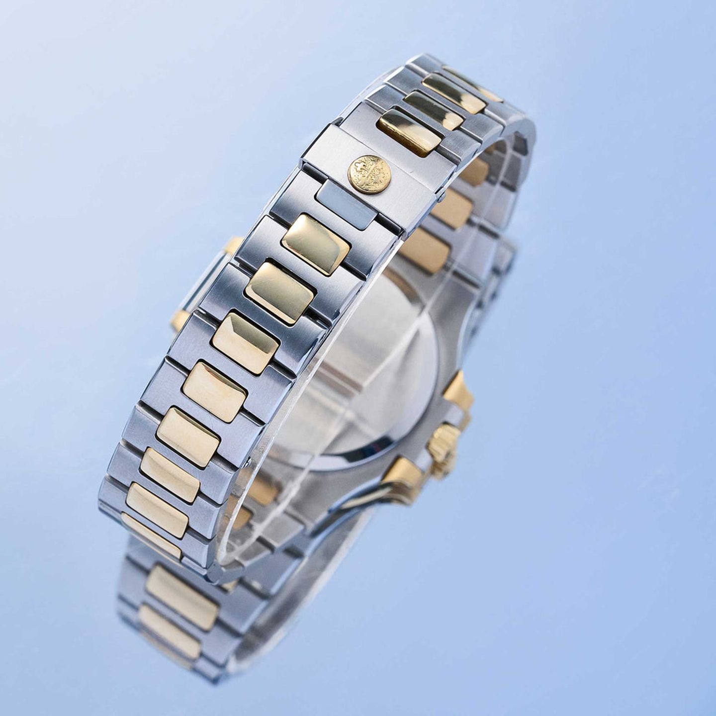 Patek Philippe Nautilus 3800/1 (1985) - Blauw wijzerplaat 39mm Goud/Staal (5/6)