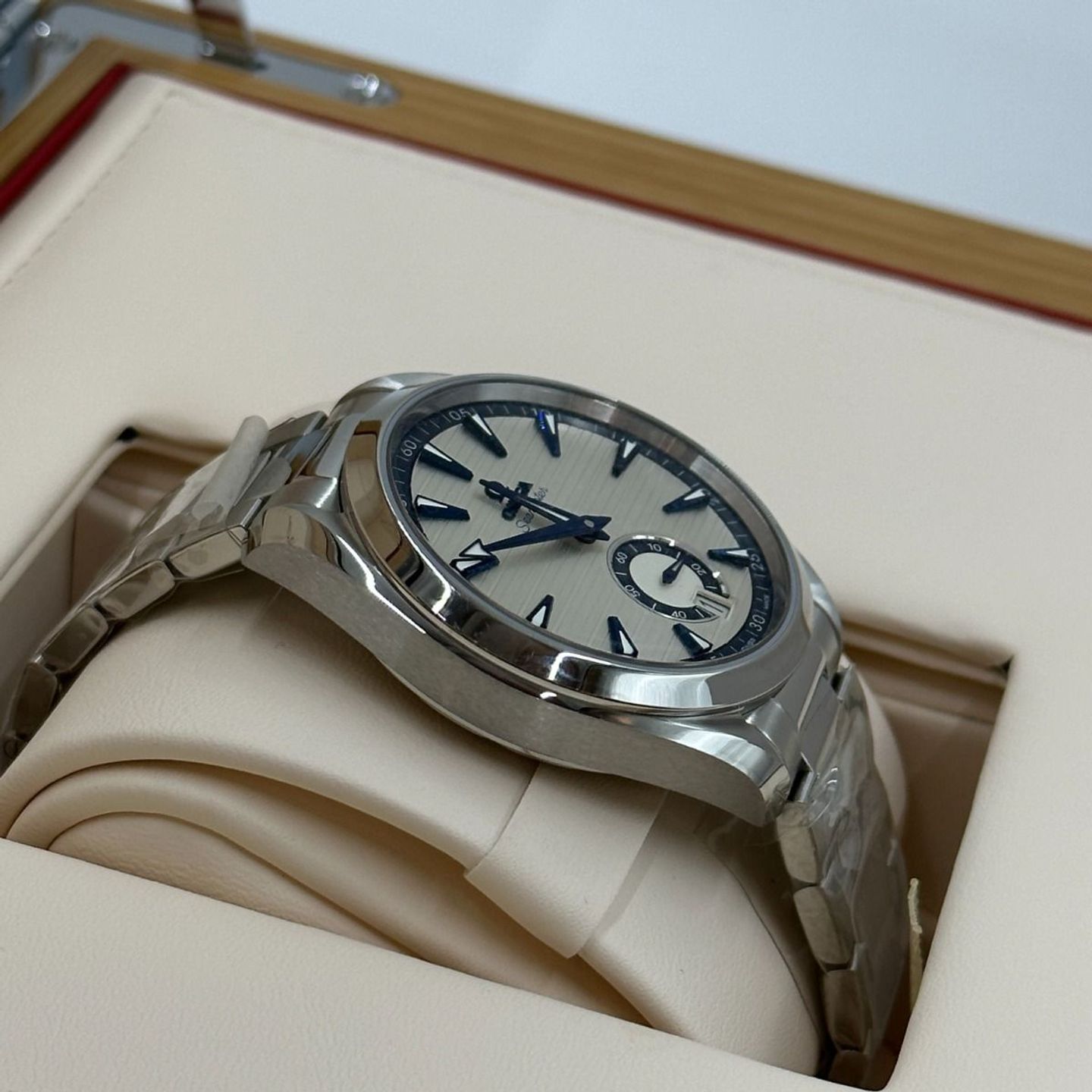 Omega Seamaster Aqua Terra 220.10.41.21.02.004 - (6/8)