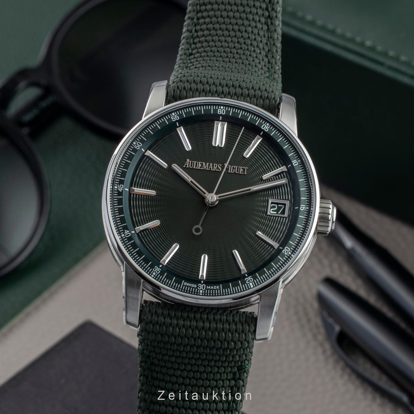 Audemars Piguet CODE 11.59 15210ST.OO.A056KB.01 (Unknown (random serial)) - Green dial 41 mm Steel case (1/8)